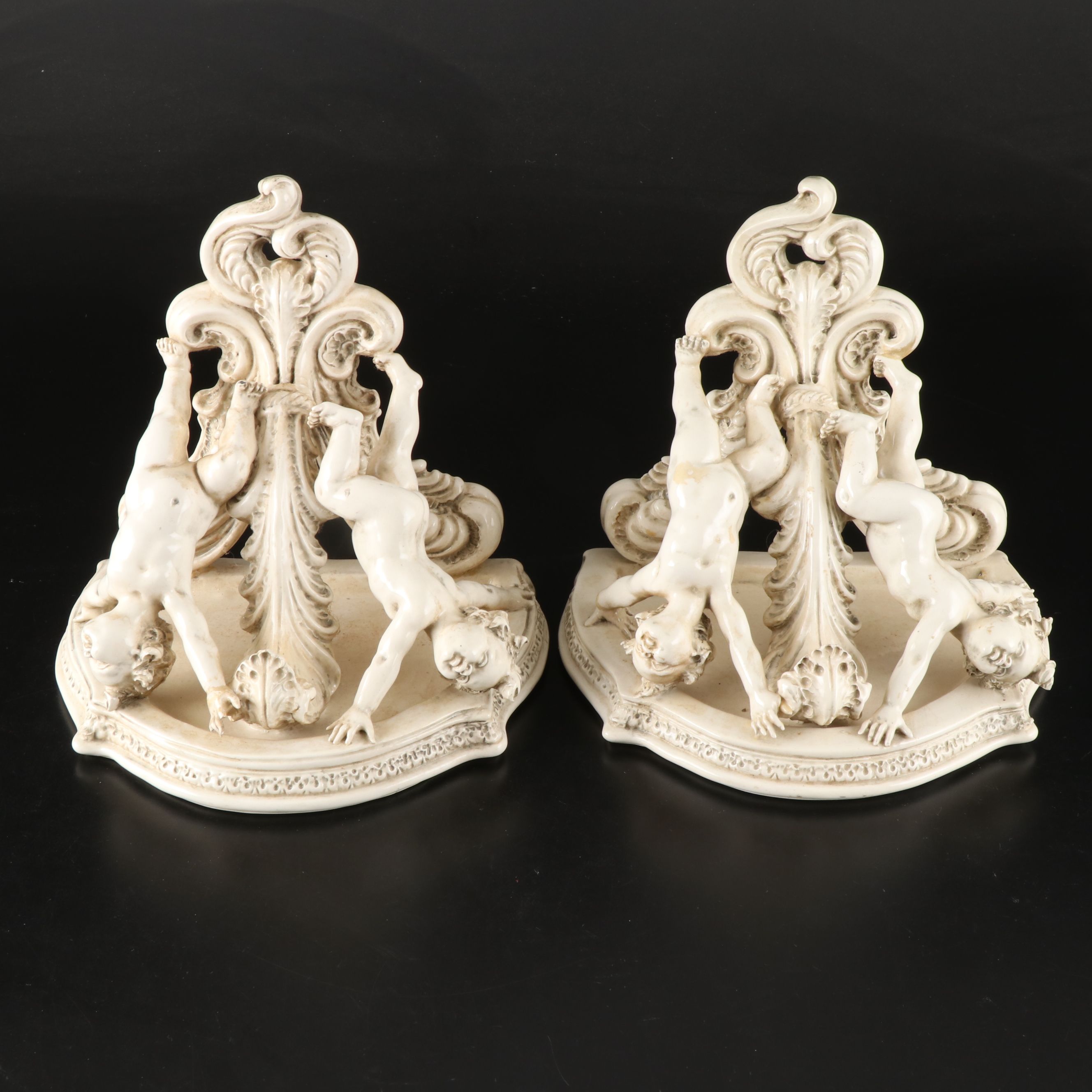 Capodimonte Porcelain Putti Wall Corbel Pair