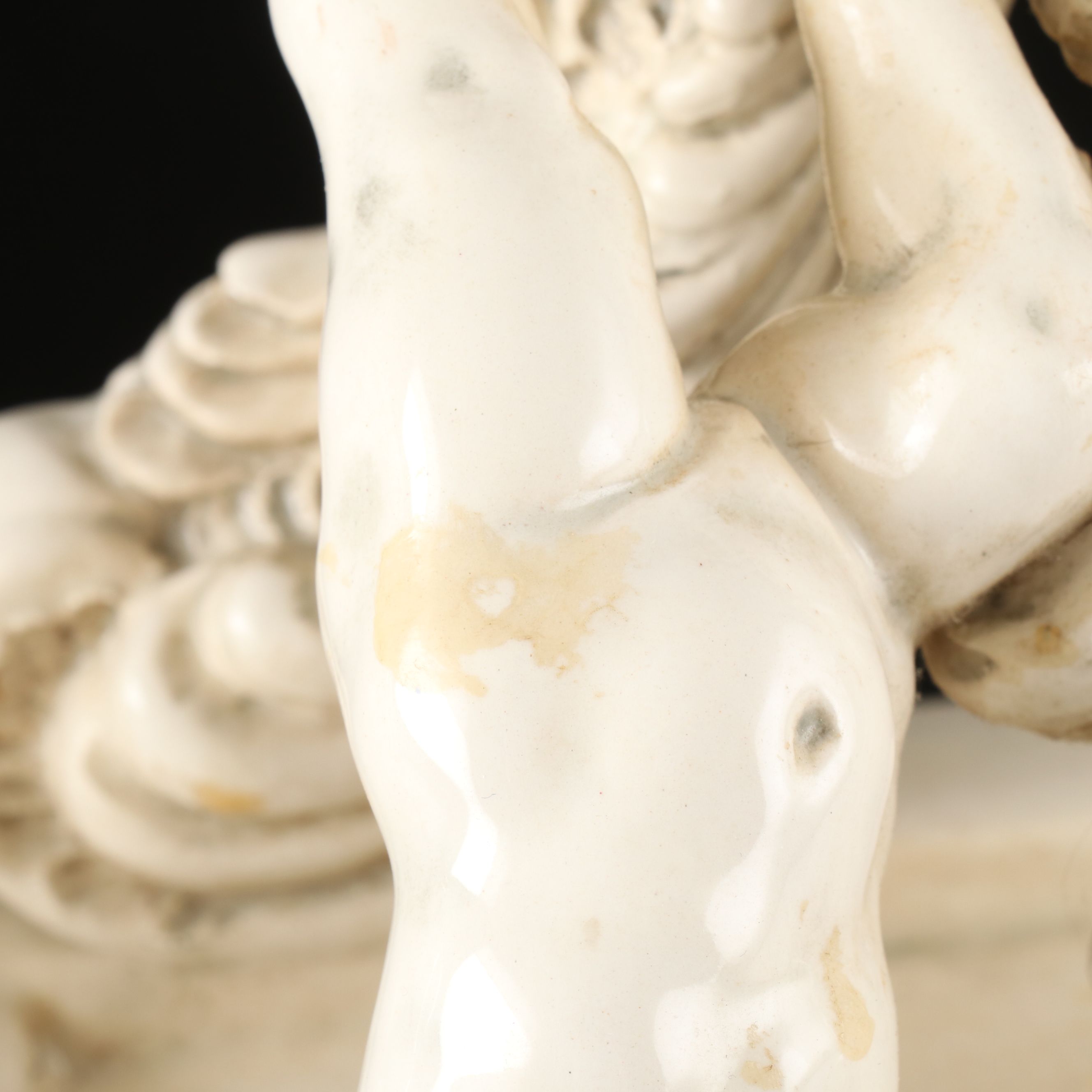 Capodimonte Porcelain Putti Wall Corbel Pair