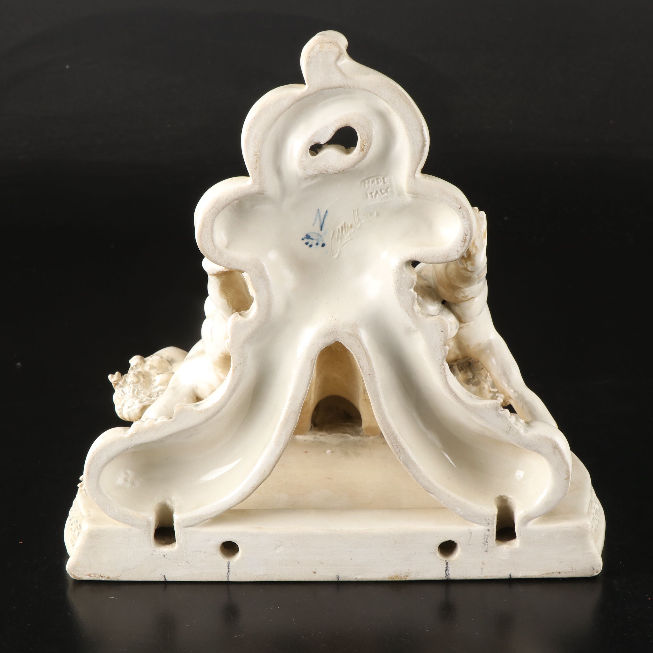 Capodimonte Porcelain Putti Wall Corbel Pair