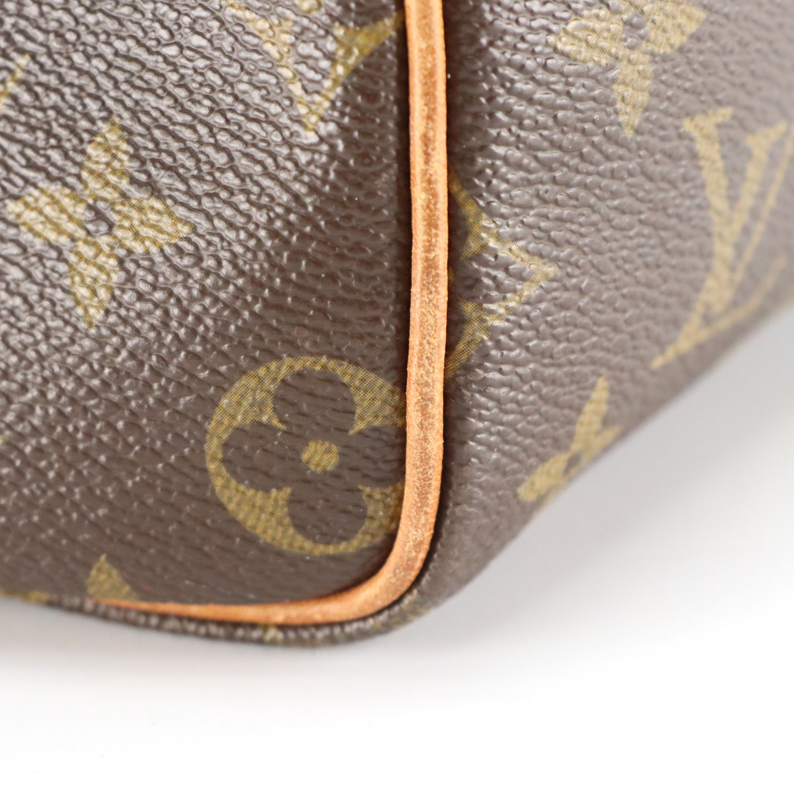 Louis Vuitton Vintage Speedy 30 Bag in Monogram Canvas and Leather
