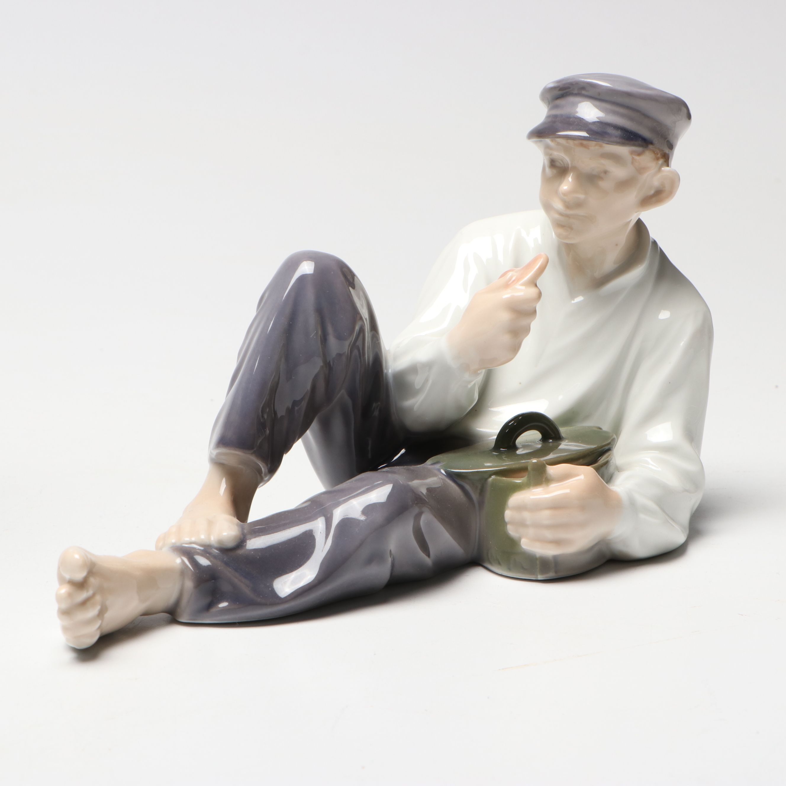 Lladró "Female Attorney",  "Stage Partners" and More Porcelain Figurines