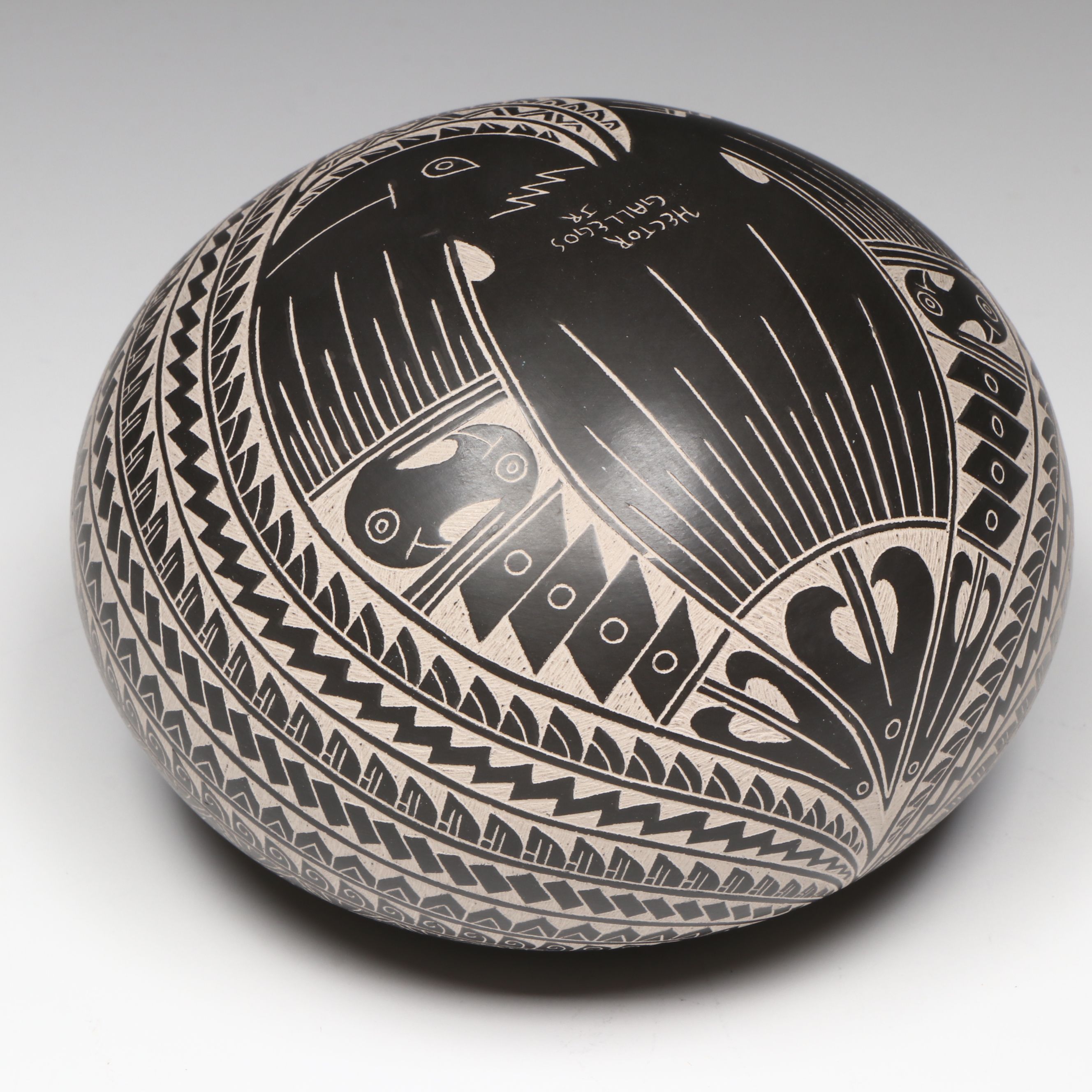 Hector Gallegos Jr. Mata Ortiz Pueblo Black and White Pot with Stone