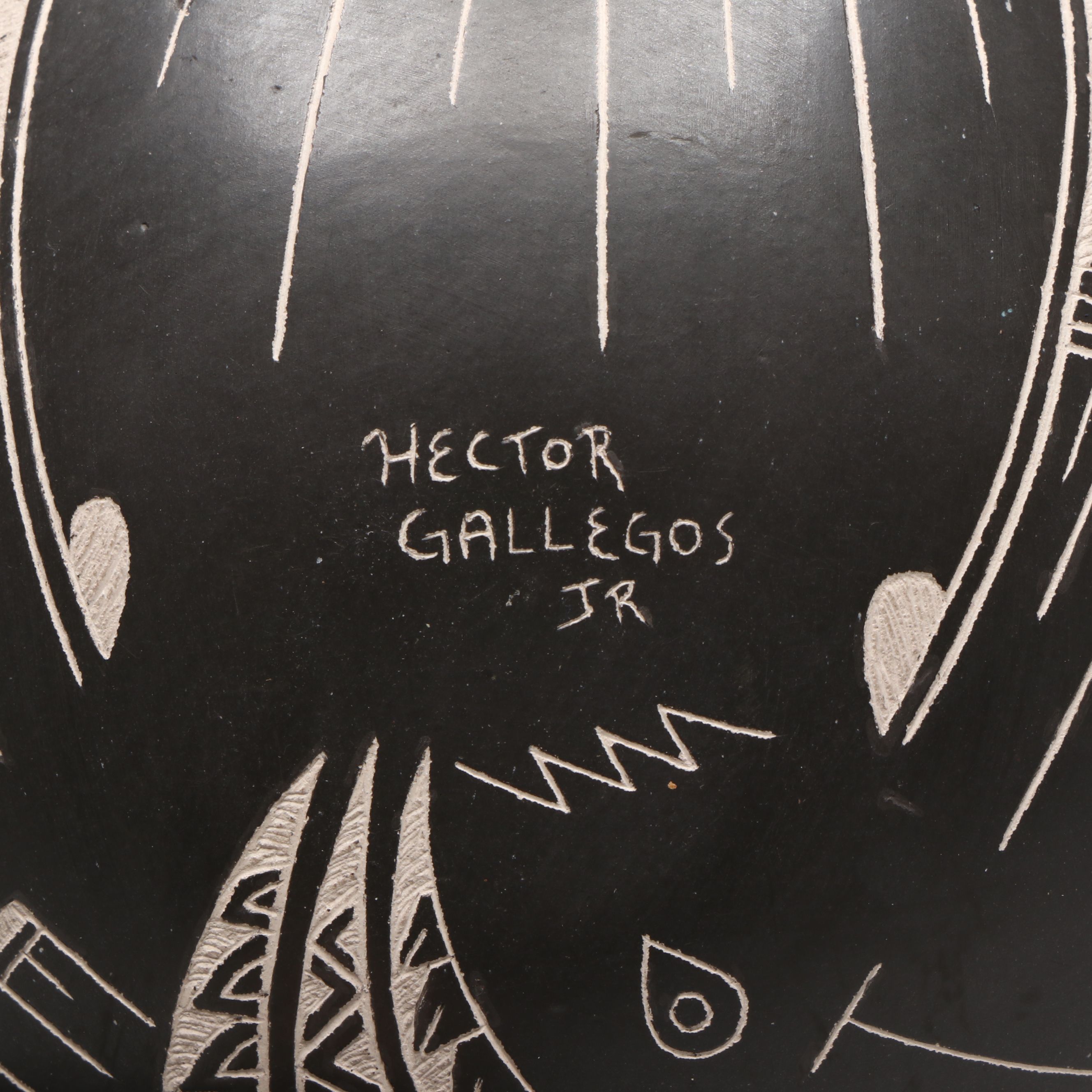 Hector Gallegos Jr. Mata Ortiz Pueblo Black and White Pot with Stone