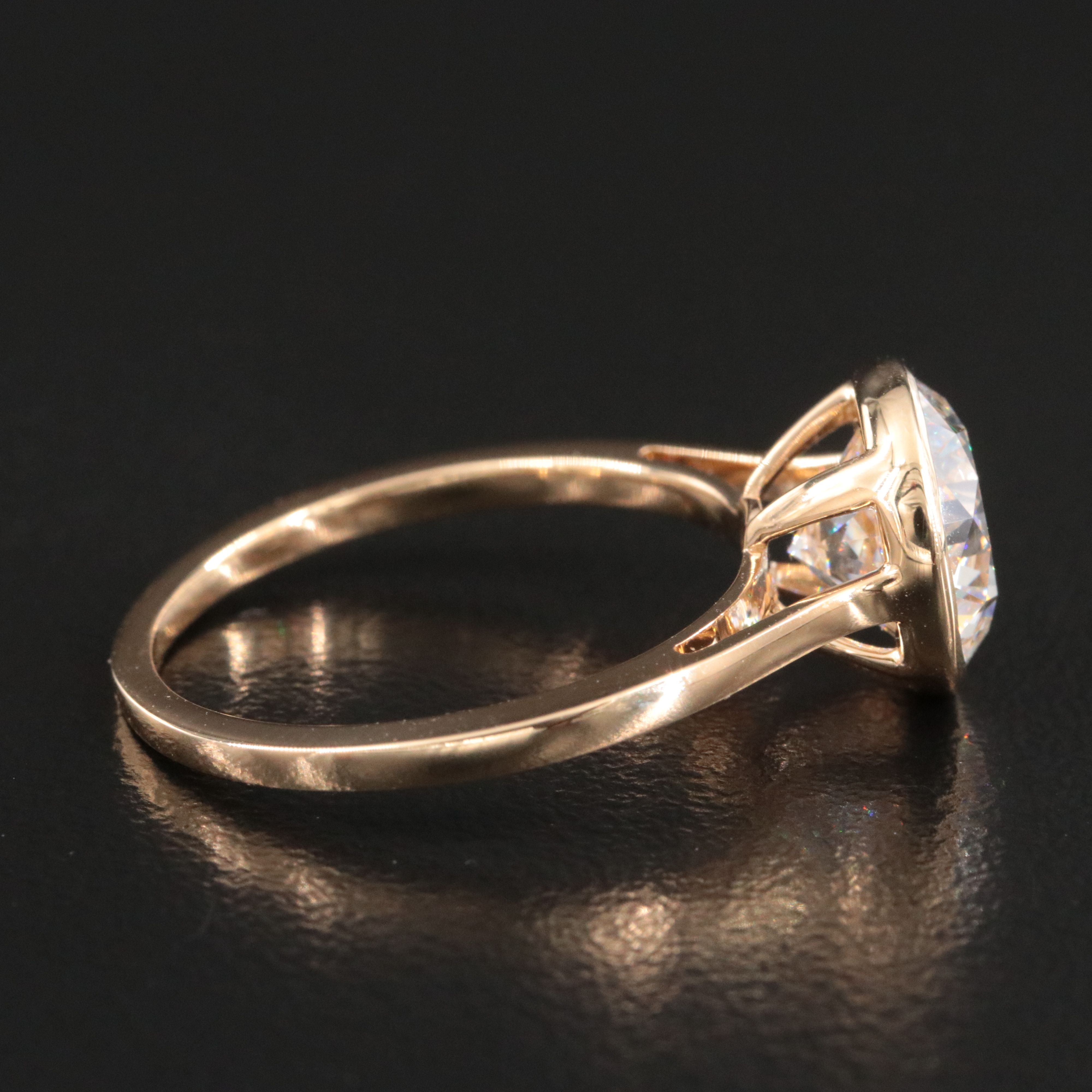 18K 2.56 CT Lab Grown Diamond Solitaire Ring with IGI Report