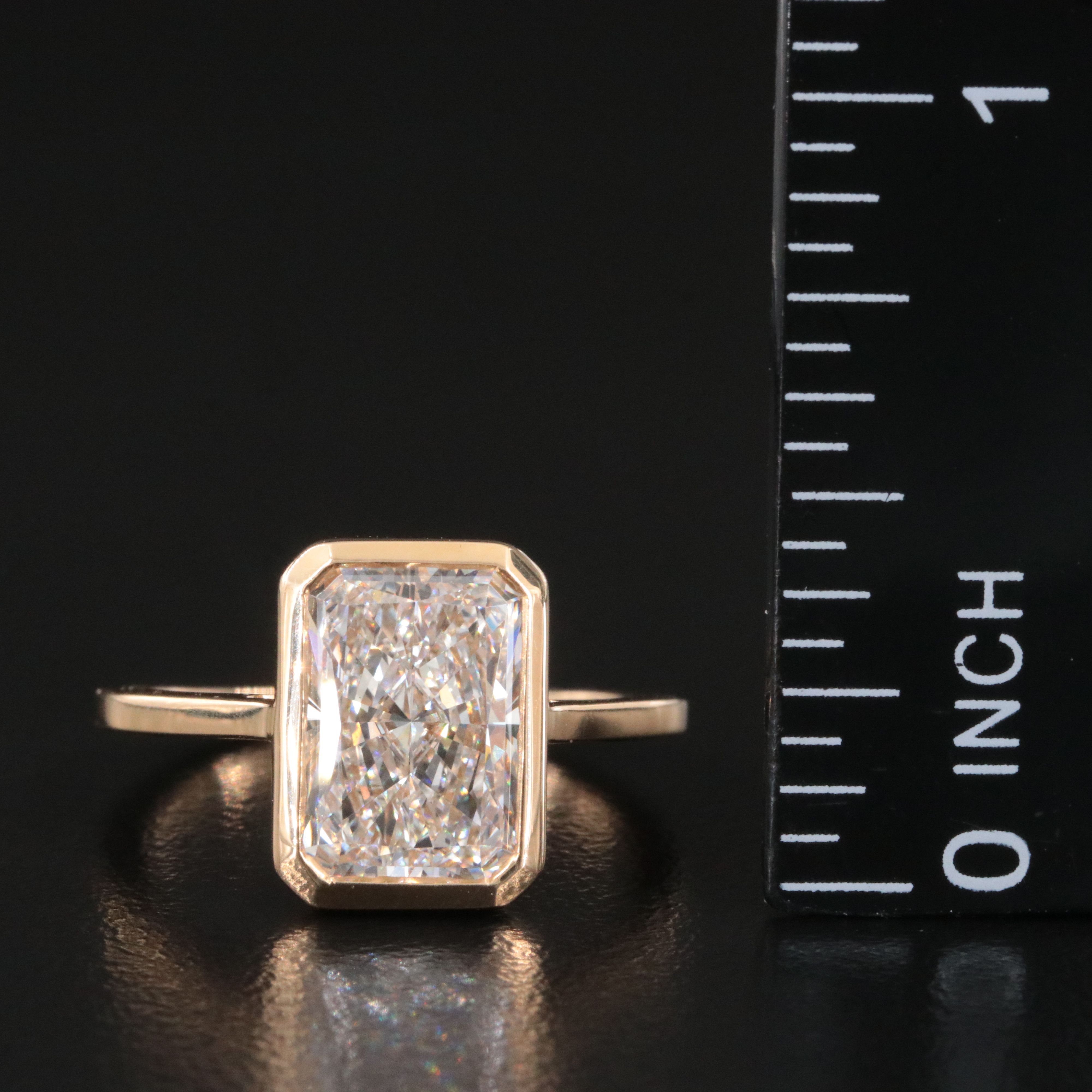 18K 3.10 CT Lab Grown Diamond Solitaire Ring with IGI Report