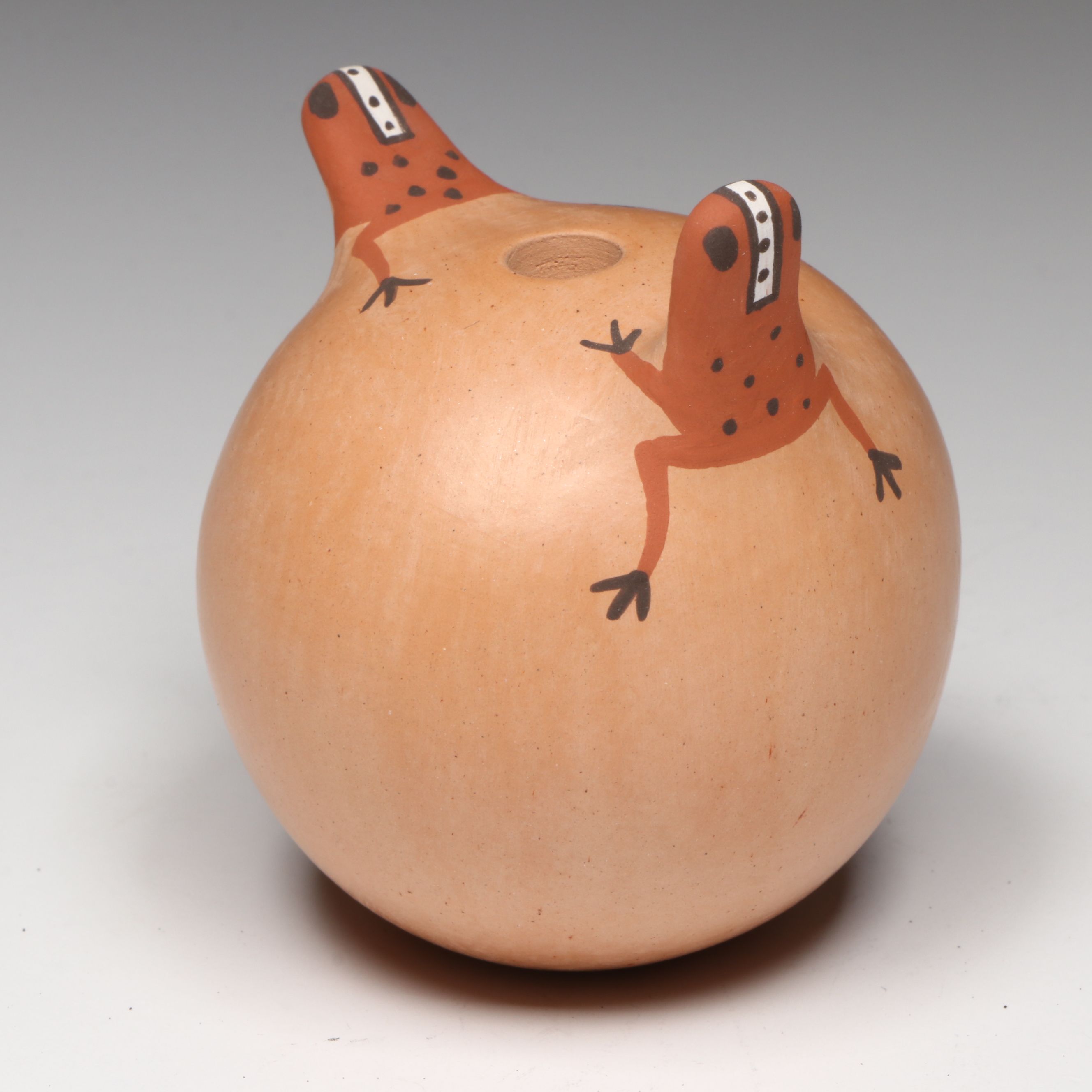Agnes Peynetsa Zuni Pueblo Pottery Frog Seed Pot