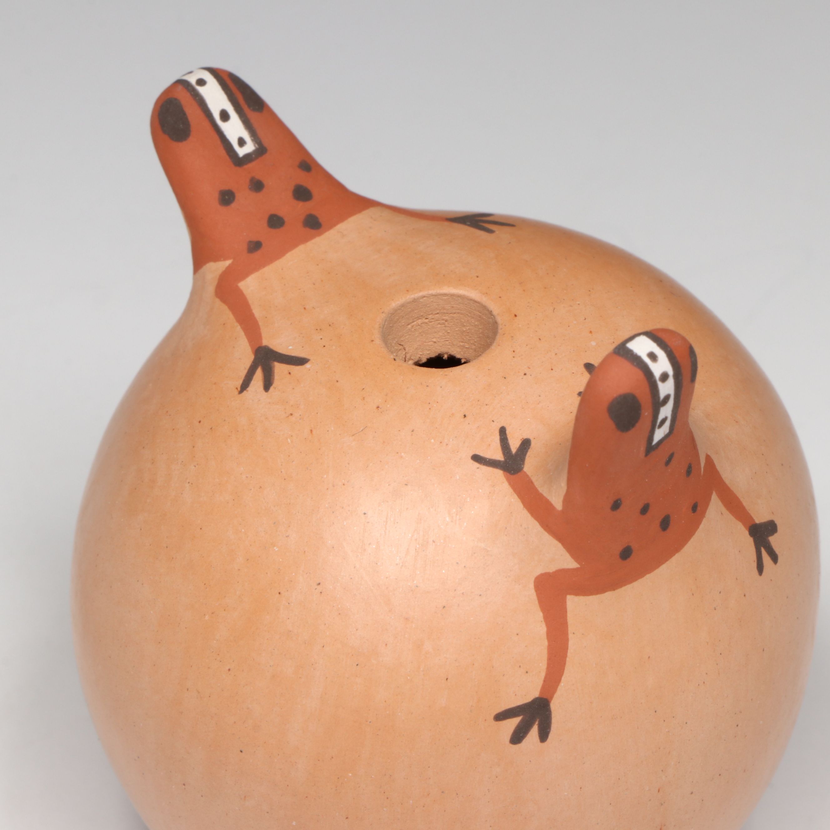 Agnes Peynetsa Zuni Pueblo Pottery Frog Seed Pot