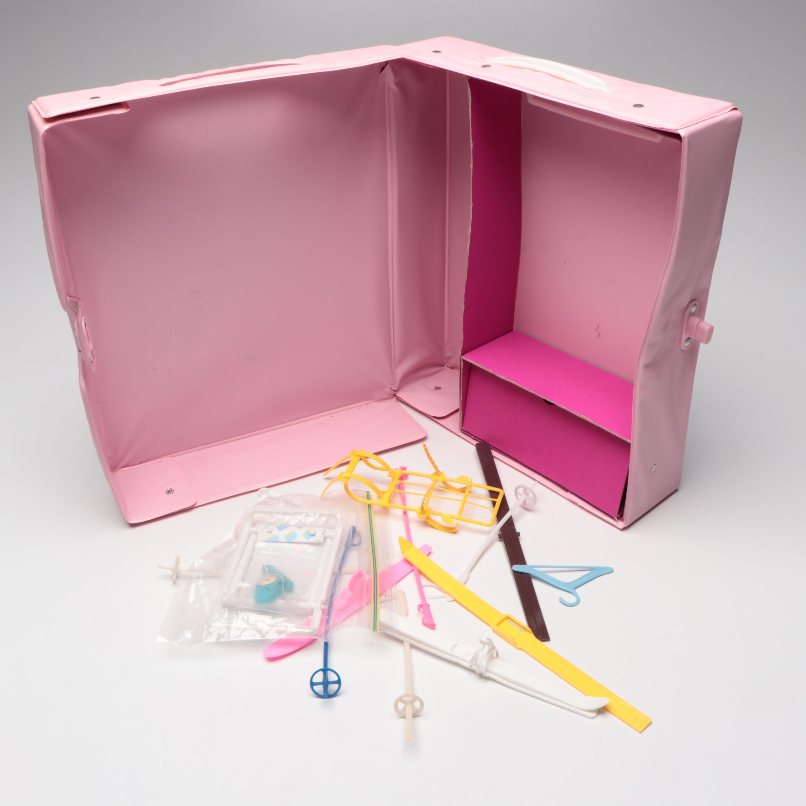 Mattel Barbie "Totally Hair Ken" with More Dolls and Accessories