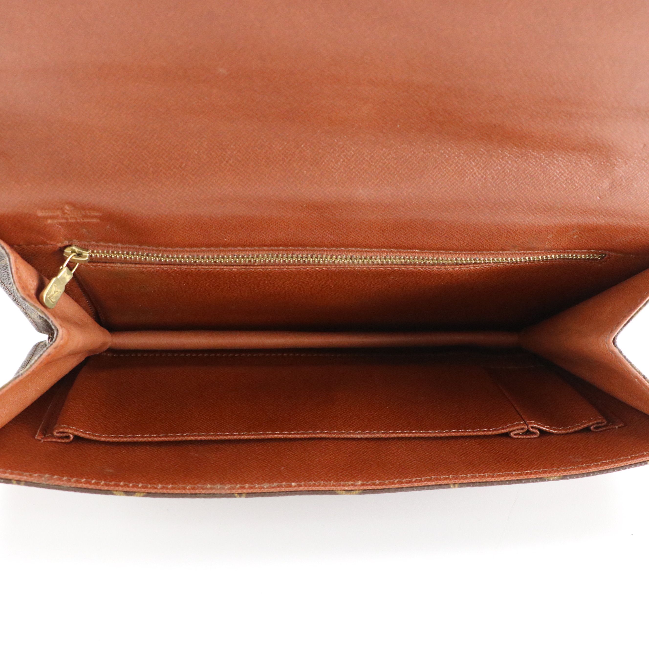 Louis Vuitton Pochette Dame 26 Clutch in Monogram Canvas and Leather