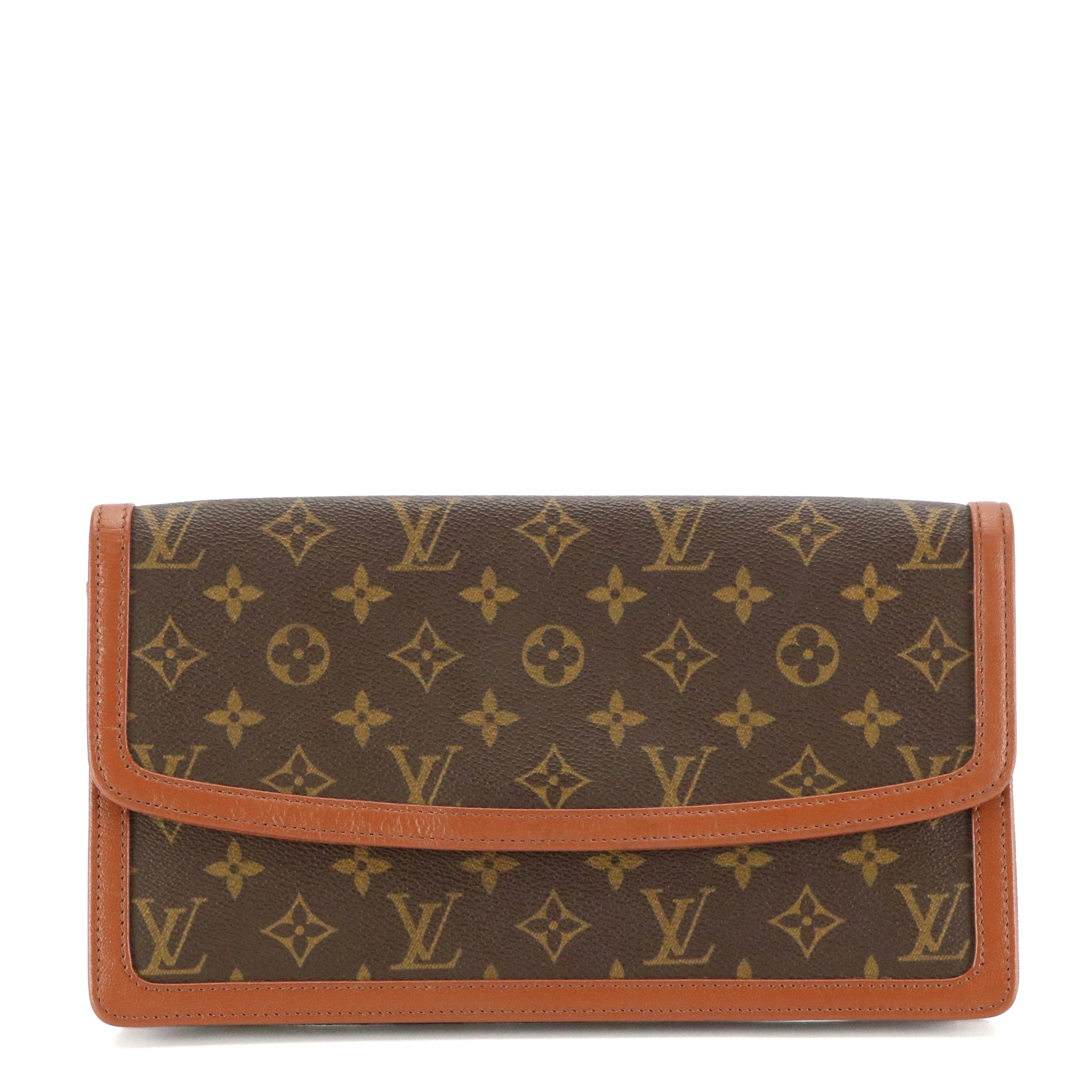 Louis Vuitton Pochette Dame 26 Clutch in Monogram Canvas and Leather