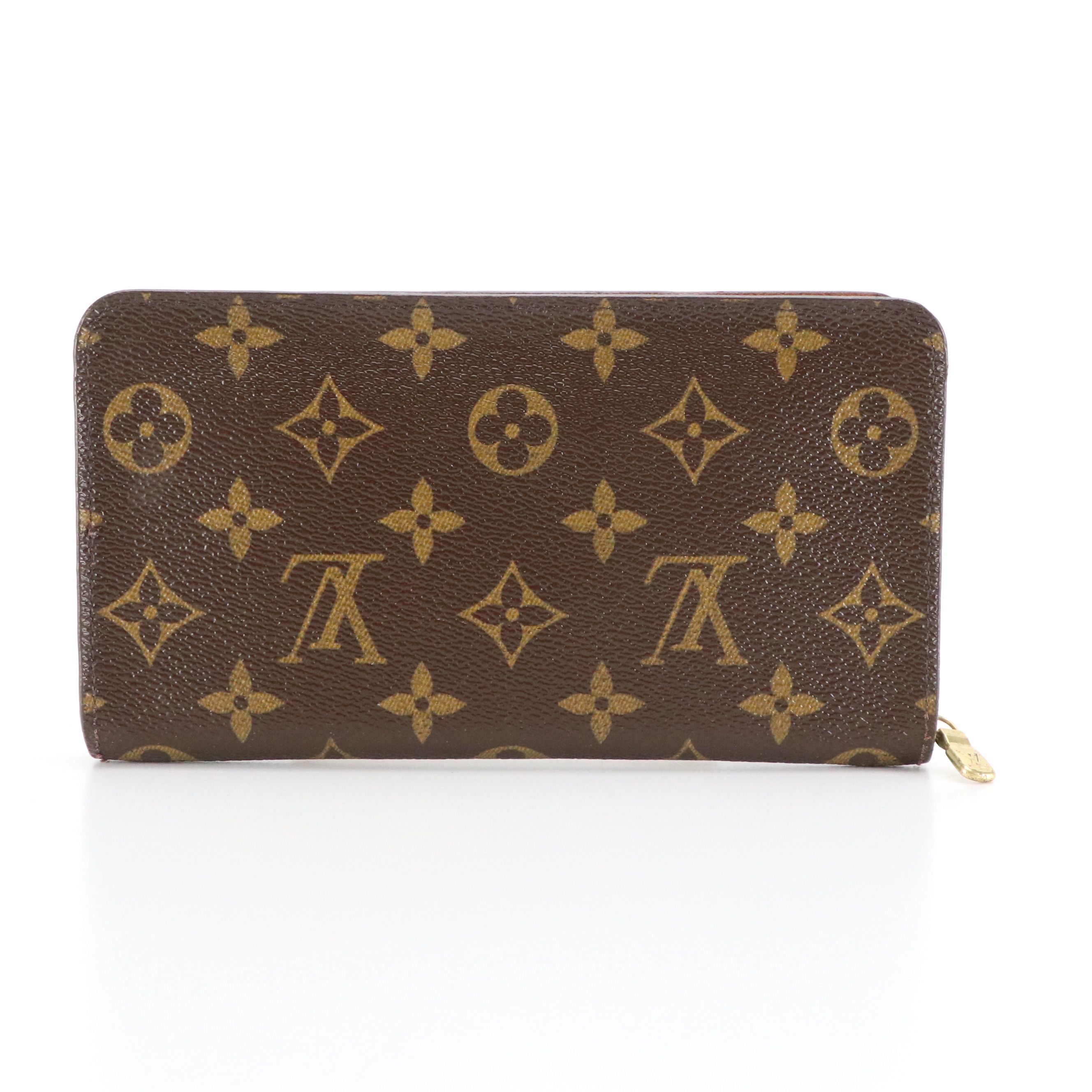 Louis Vuitton Zippy Wallet in Monogram Canvas