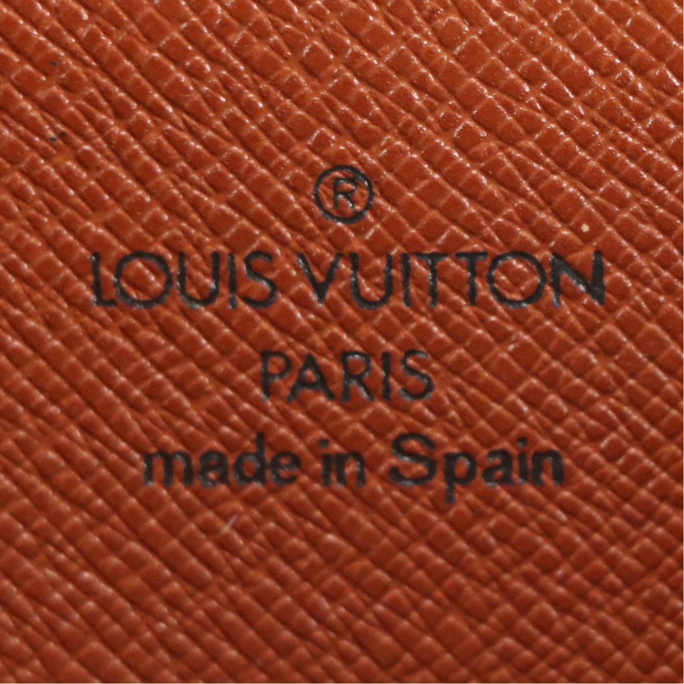 Louis Vuitton Zippy Wallet in Monogram Canvas