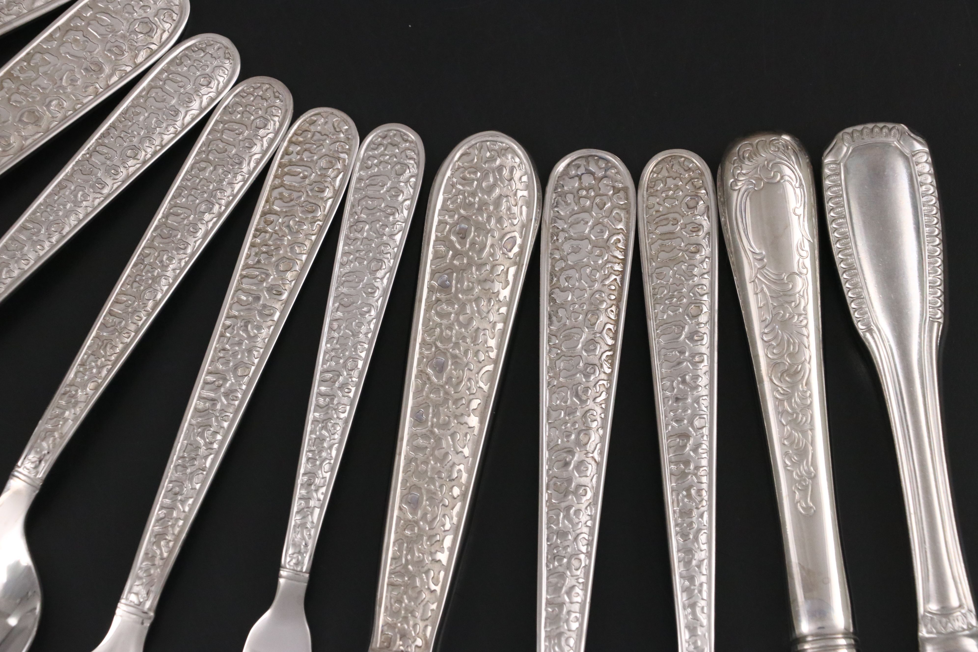 Isaac Mizrahi and Other Stainless Steel Flatware Set