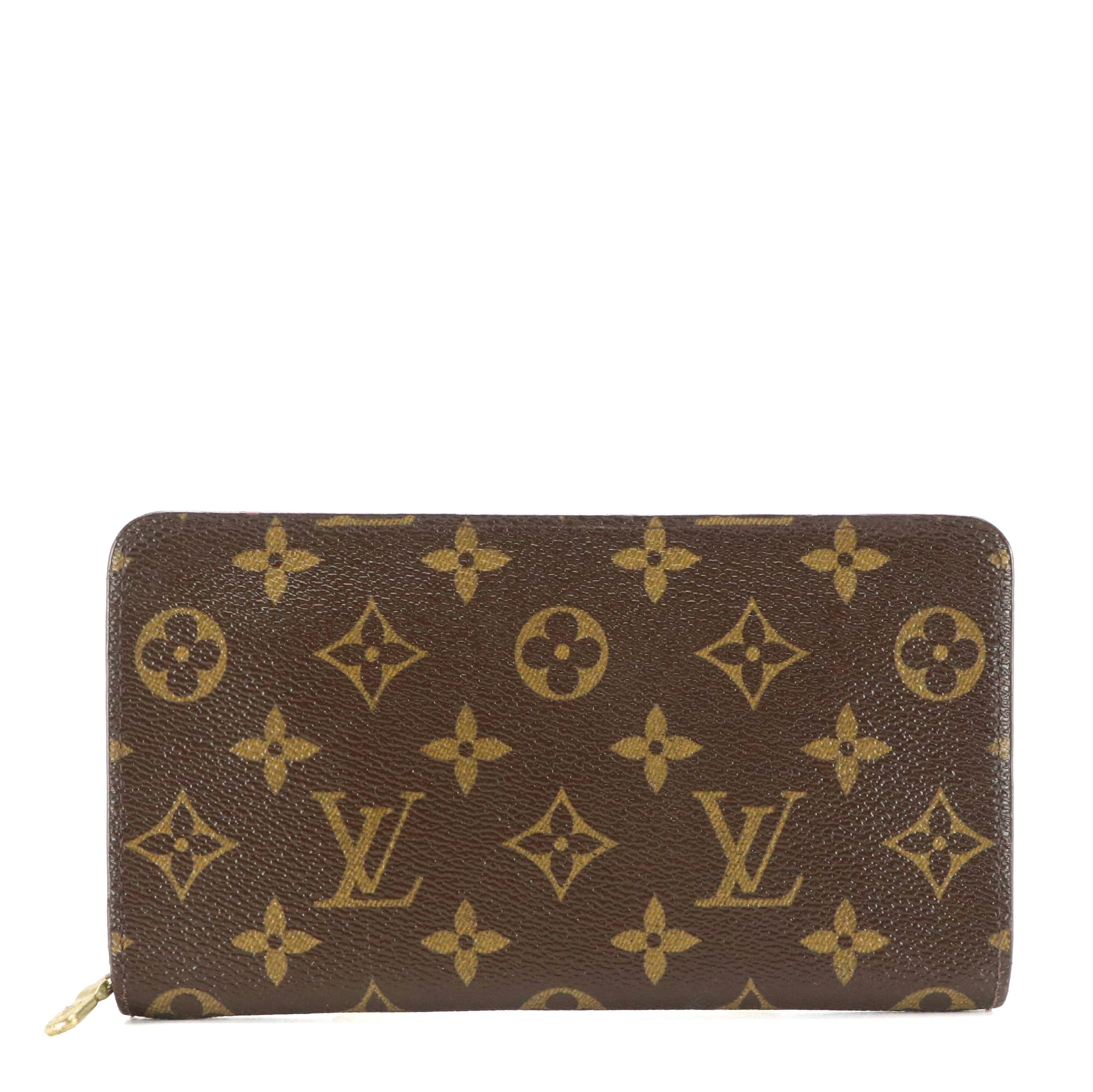 Louis Vuitton Zippy Wallet in Monogram Canvas