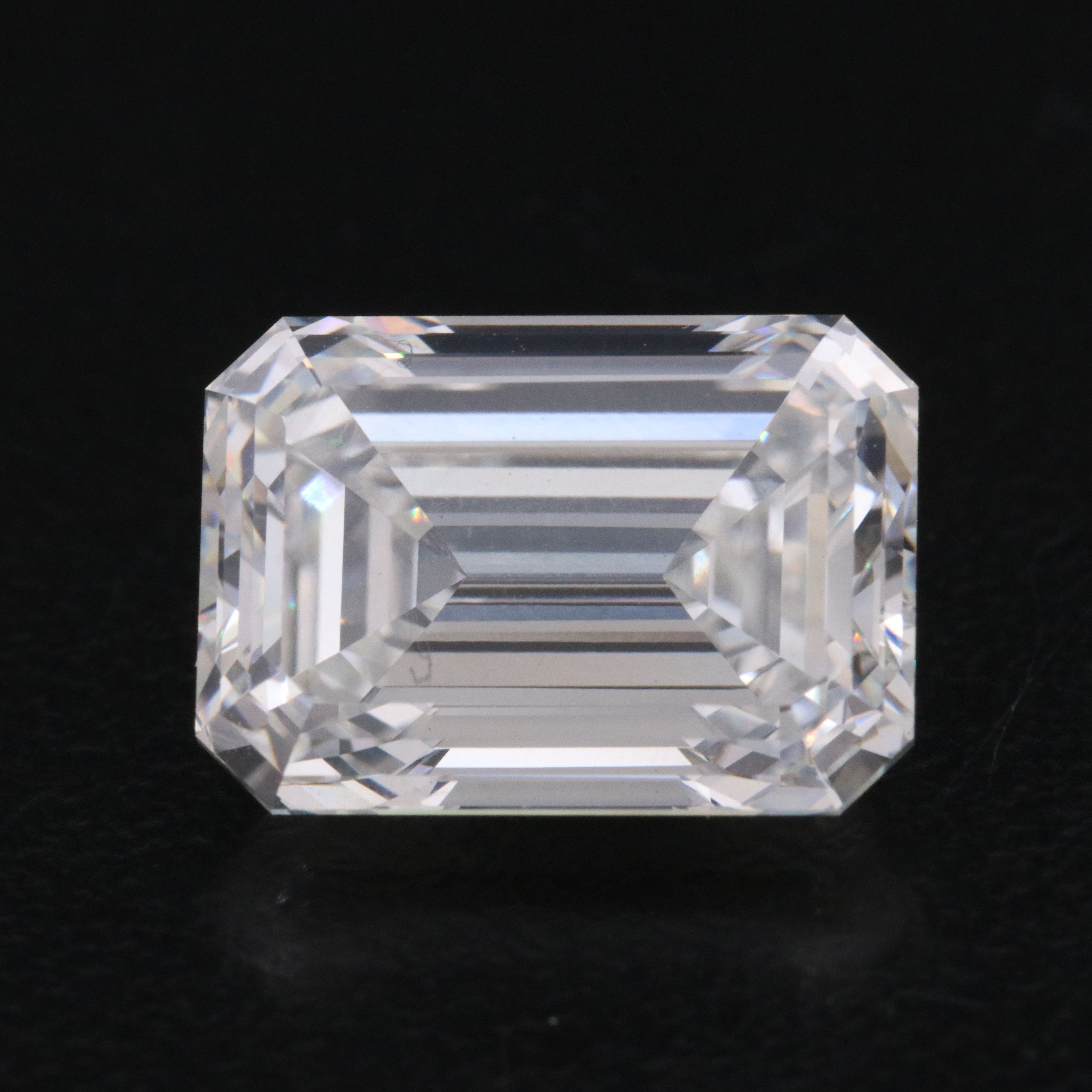 Loose 6.10 CT Lab Grown Diamond with IGI Report