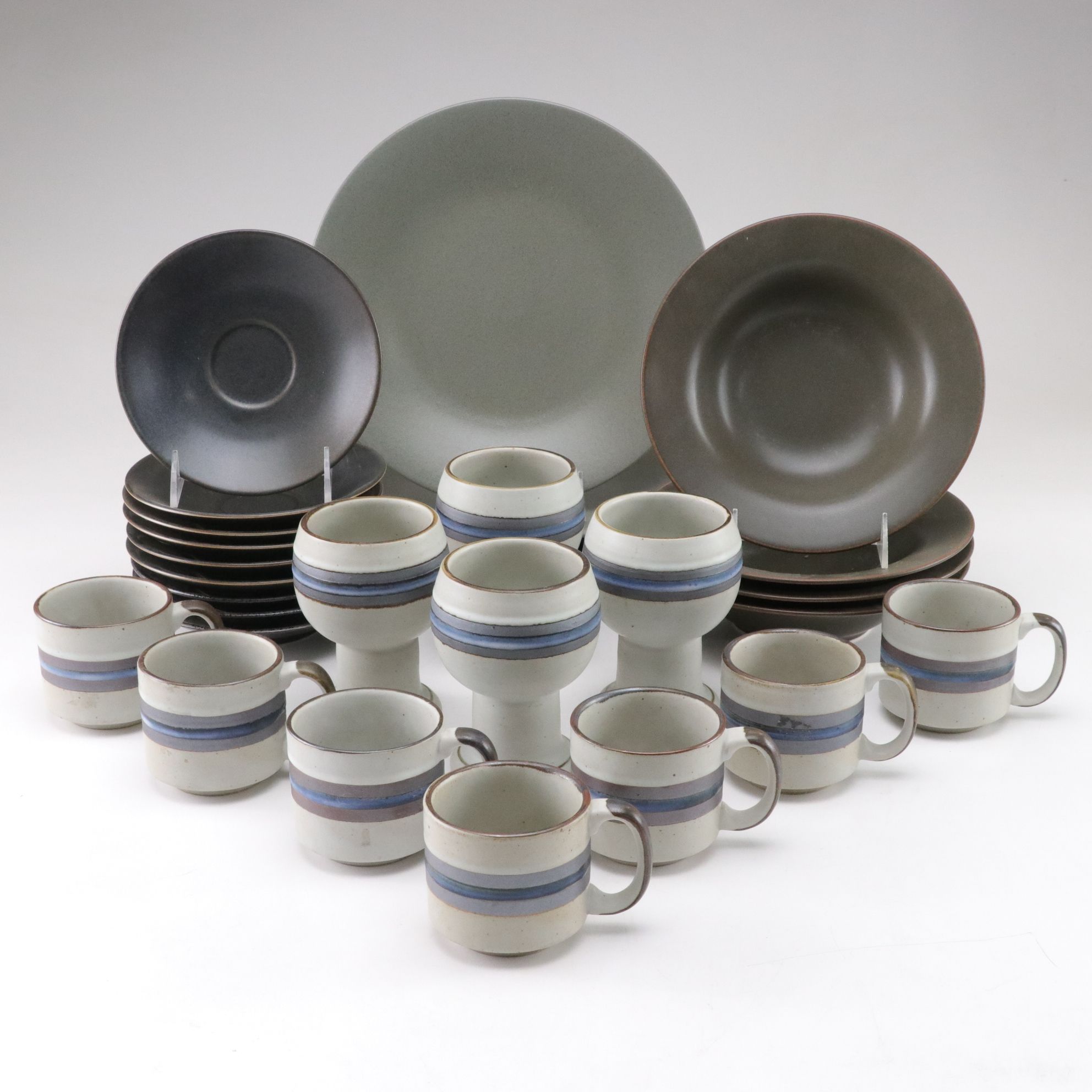 Lindt-Stymeist "Slate" & "Chocolate" with Otagiri "Horizon" & More Stoneware