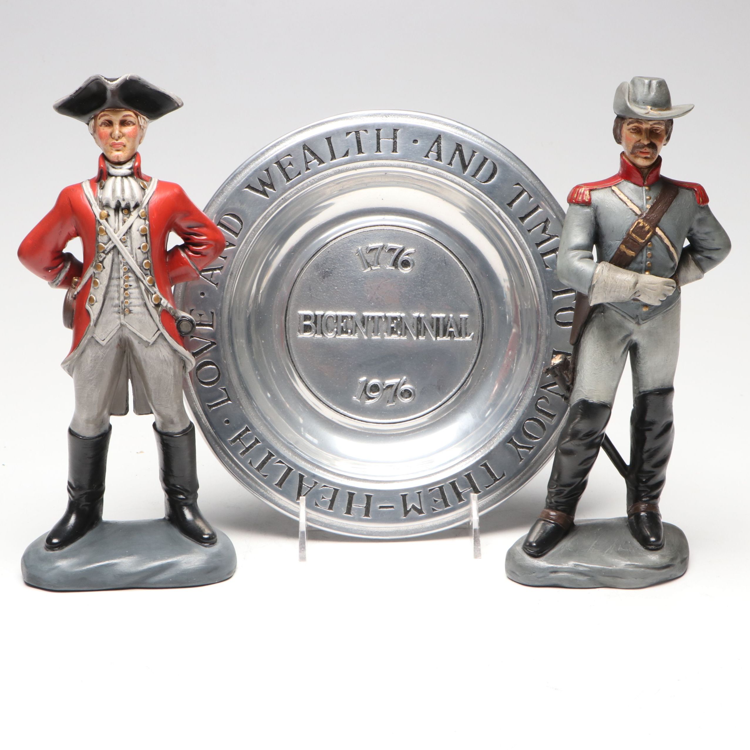Atlantic Molds Soldier Figurines and Wilton Commemorative Bicentennial Plate