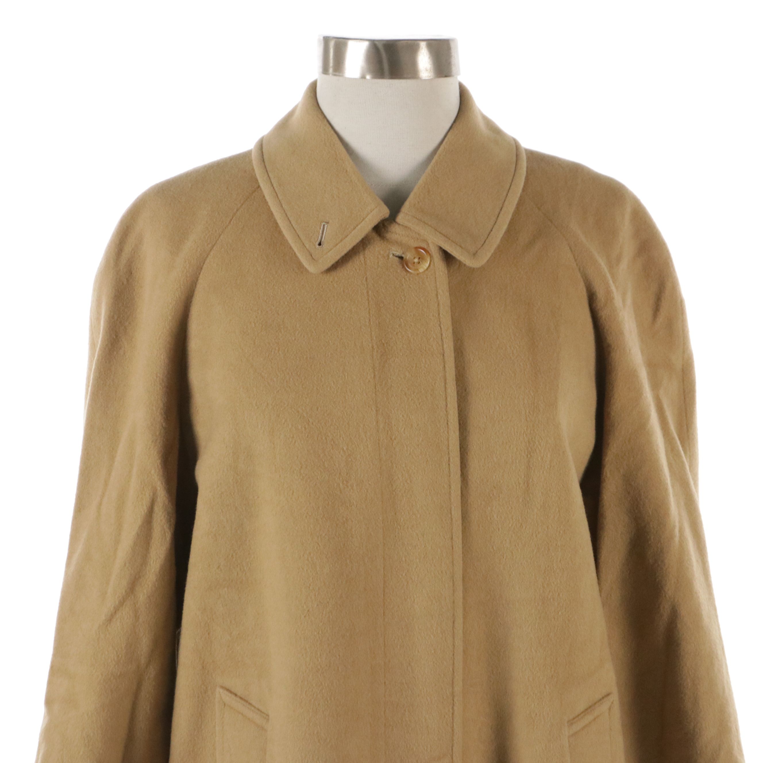 Burberrys Wool and Cashmere Blend Button-Front Coat with Hidden Placket