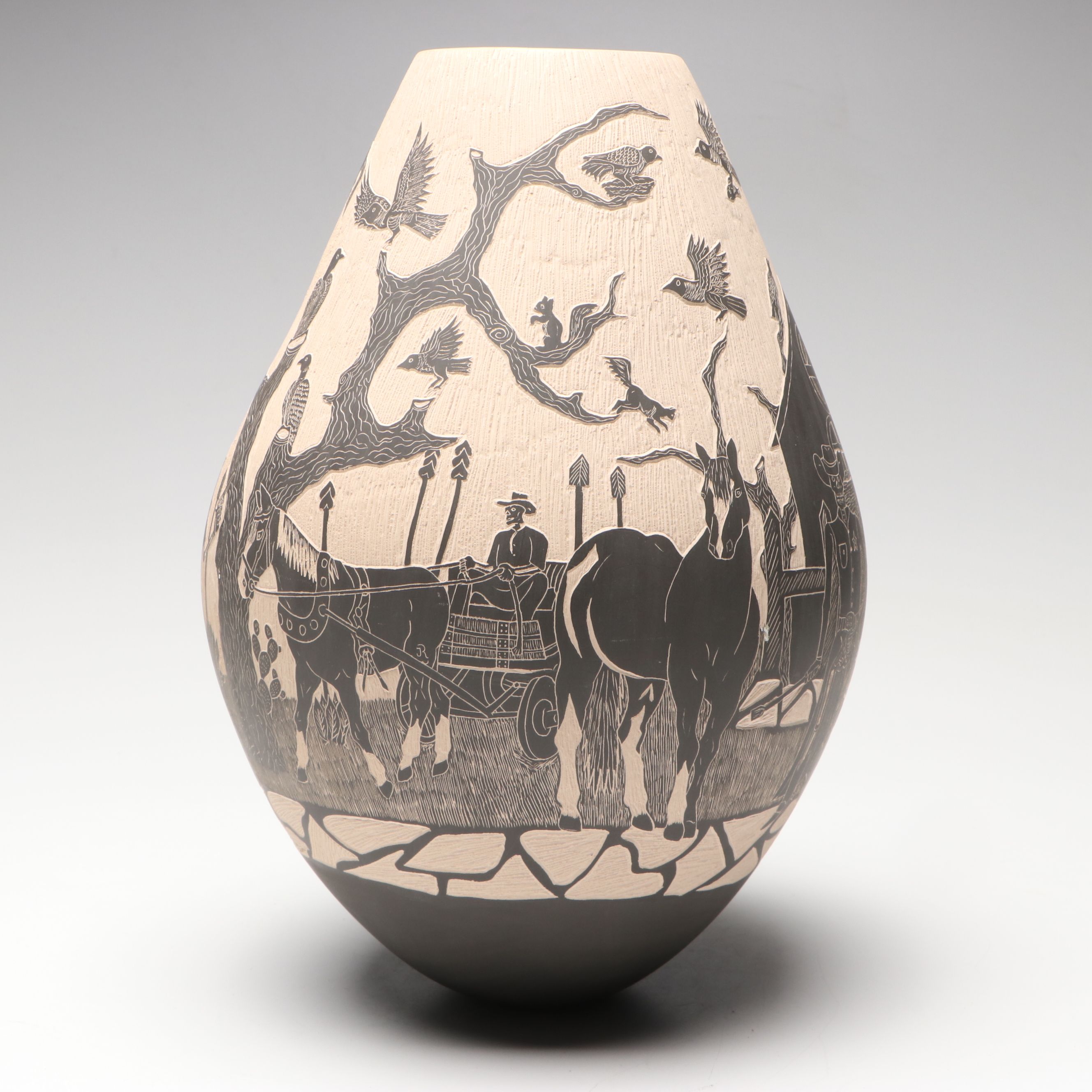 Monica Alfredo Rodriguez Mata Ortiz Sgraffito Day of the Dead Vase