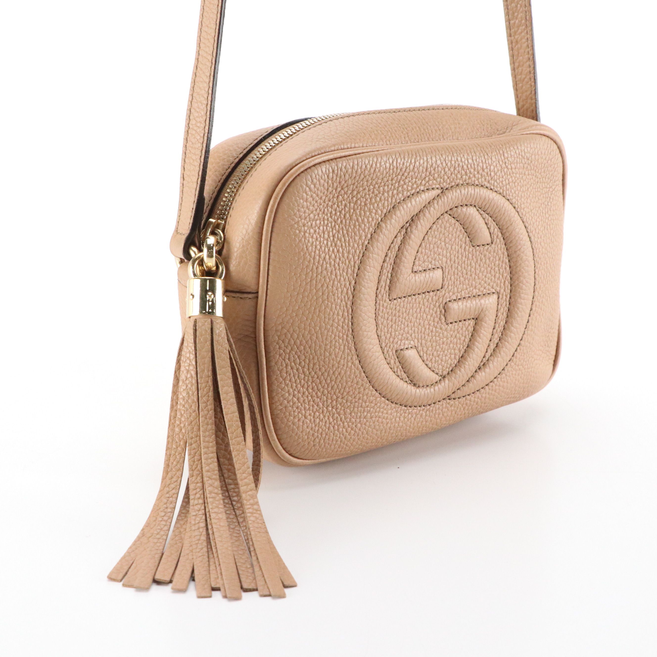 Gucci Soho Disco Crossbody Bag in Beige Calfskin Leather with Tassel Zip