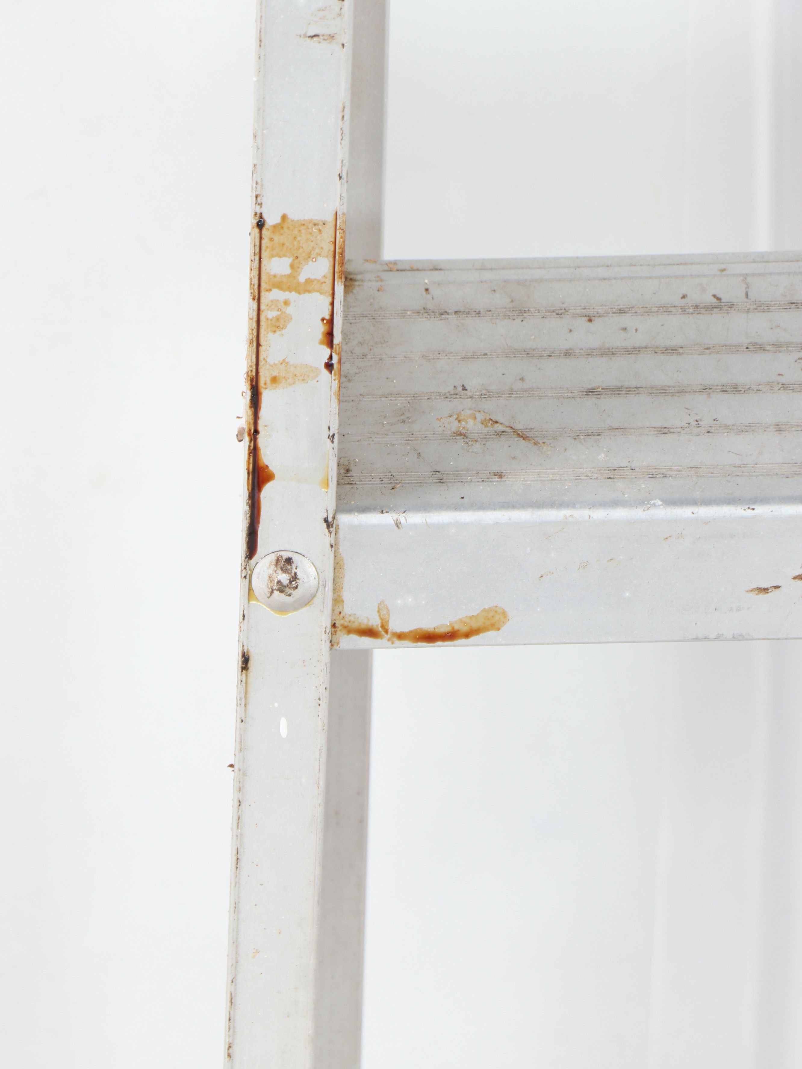 Cuprum Folding Ladder, Suncast Snow Shovel, and More Outdoor Tools