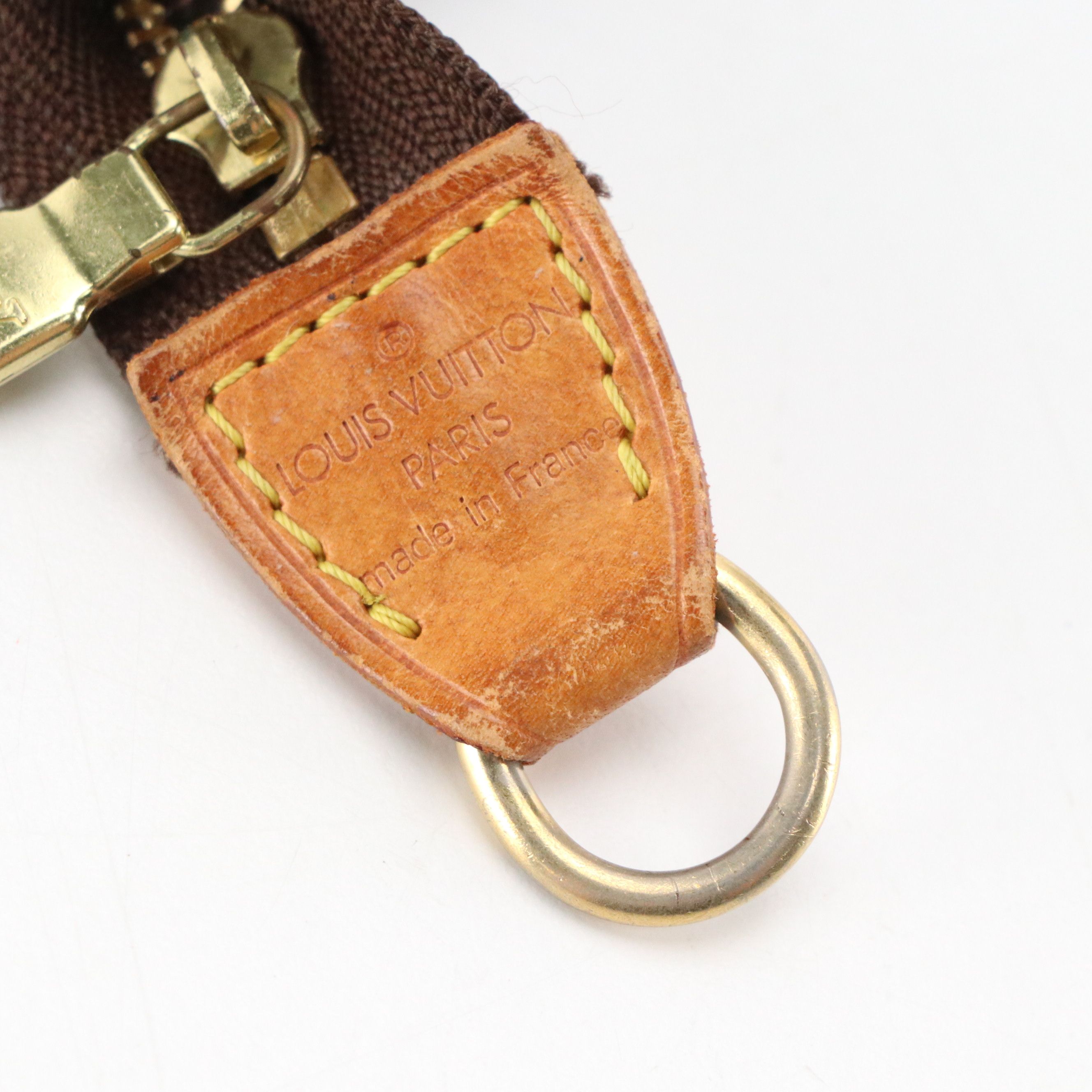 Louis Vuitton Bucket Bag Zip Pouch in Monogram Canvas