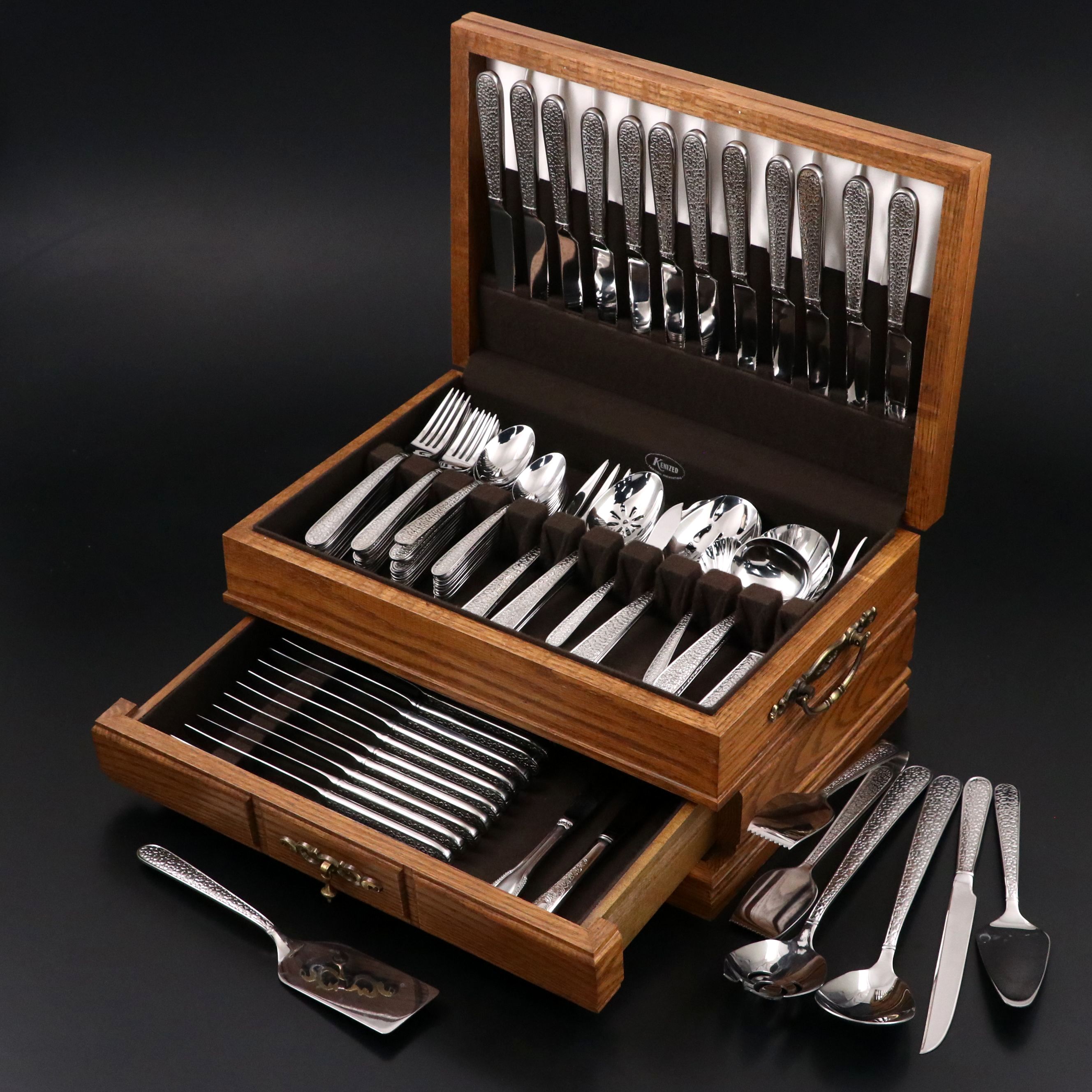 Isaac Mizrahi and Other Stainless Steel Flatware Set