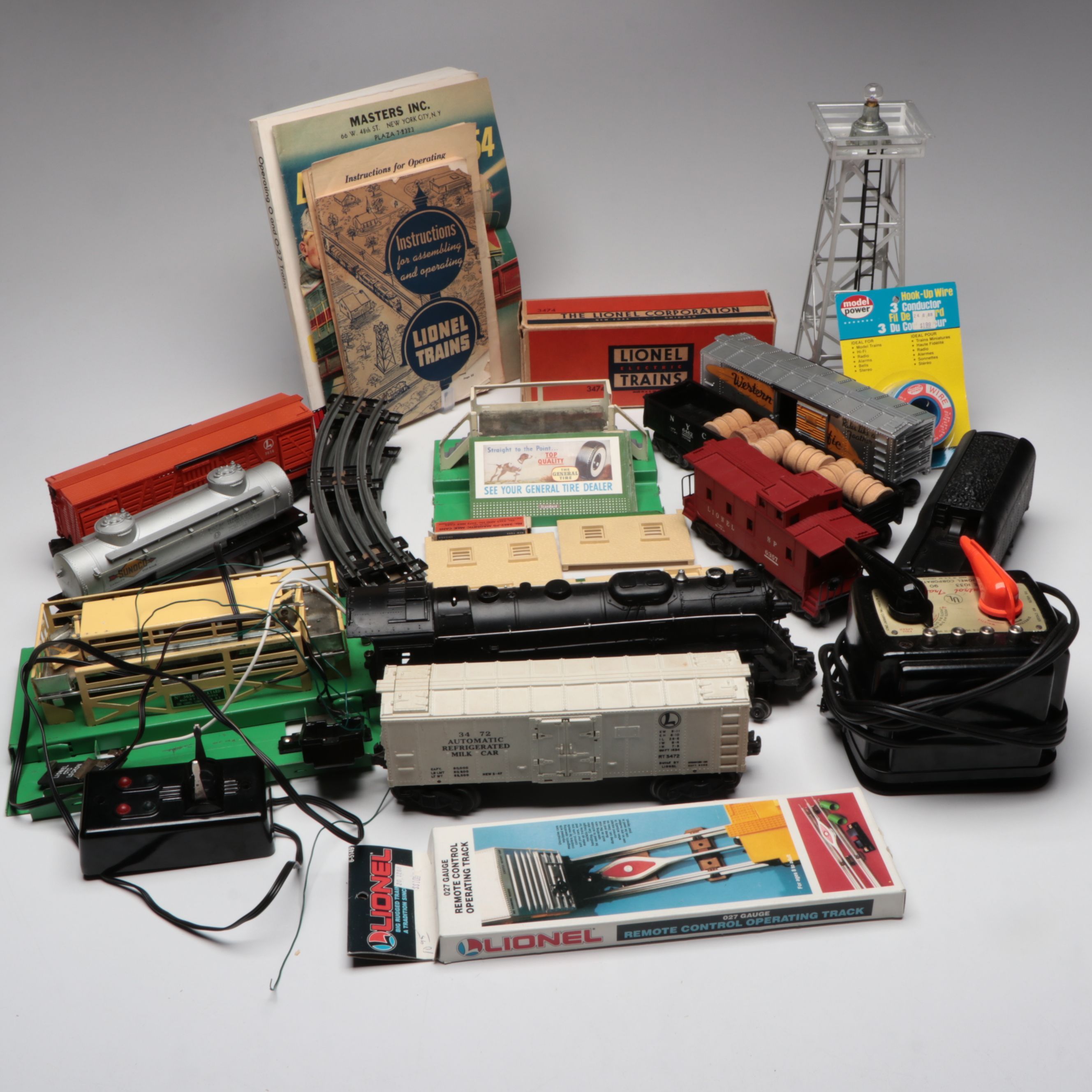 Lionel Remote Control Operating Tracks with Train Cars and More Accessories