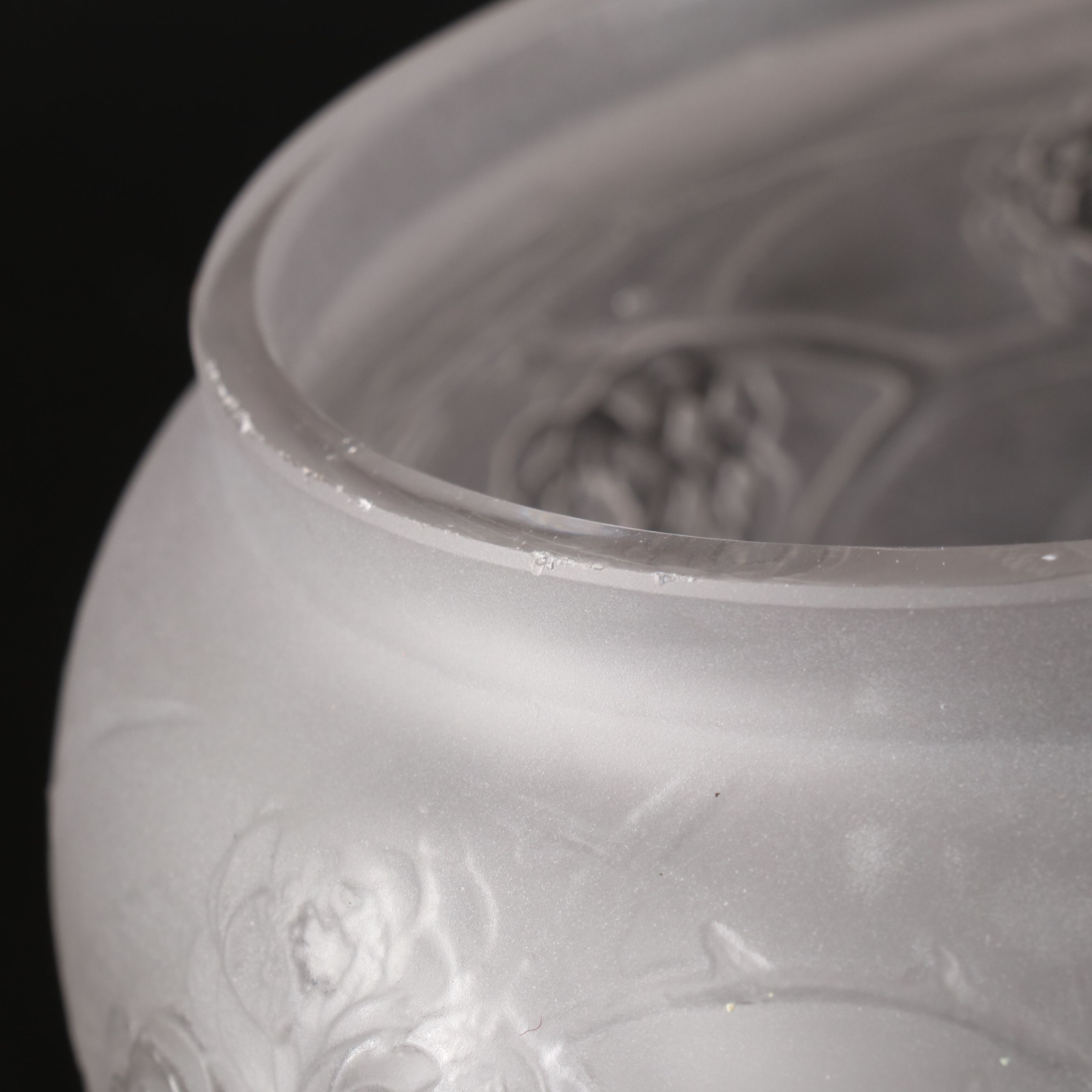 René Lalique "Néfliers" Frosted Glass Vase