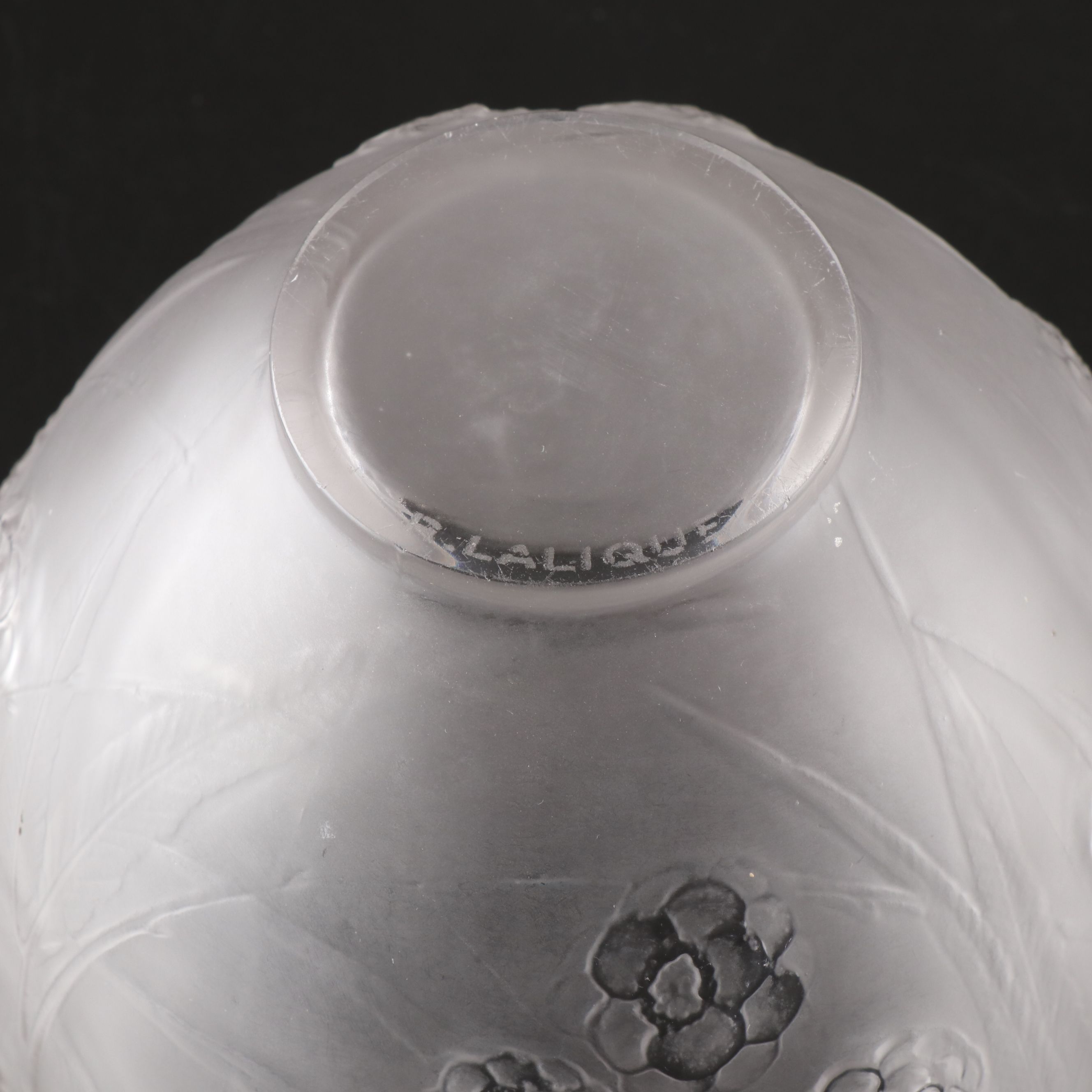 René Lalique "Néfliers" Frosted Glass Vase