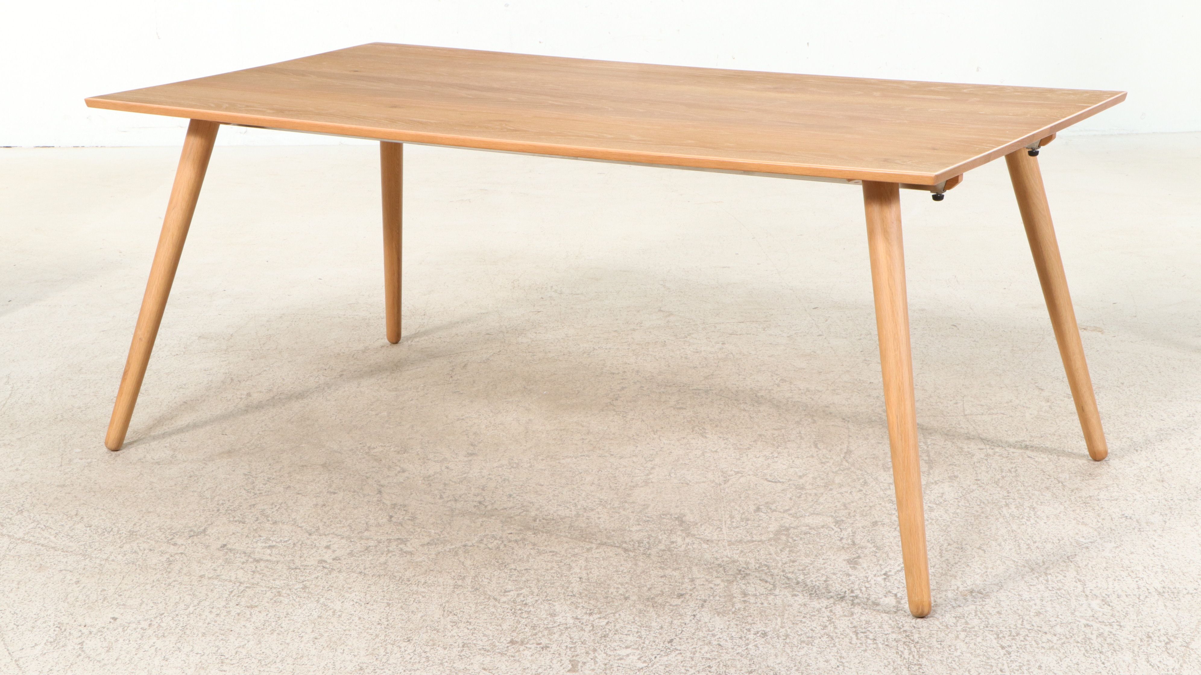 Seven-Piece Dining Set with Article "Seno" Oak Dining Table and "Candra" Chairs