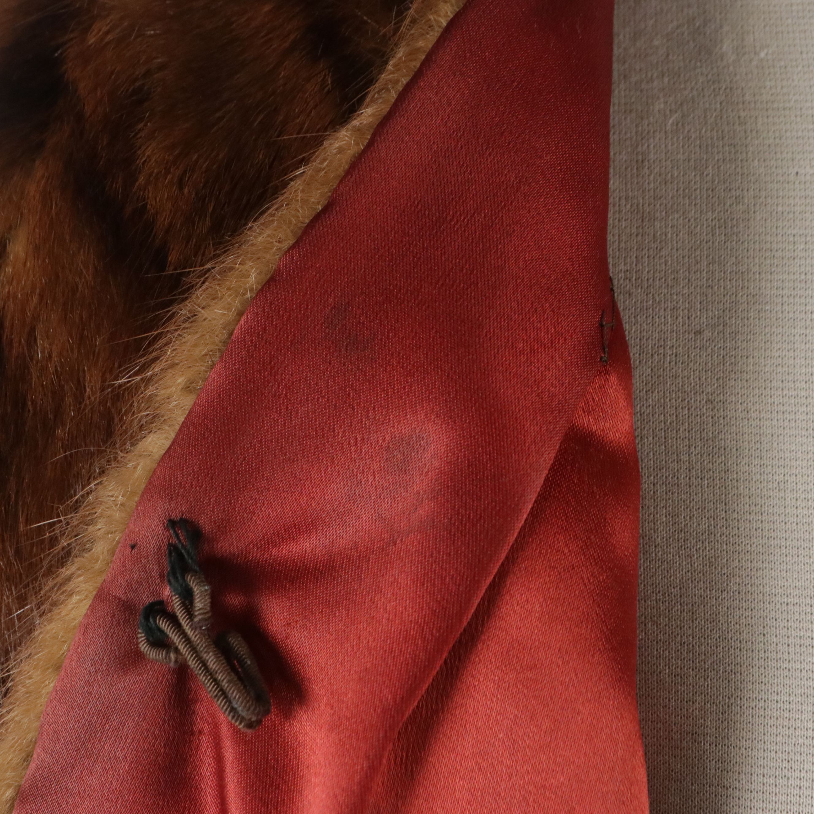 Marmot Fur Stole with Front Drape, Mid-20th Century