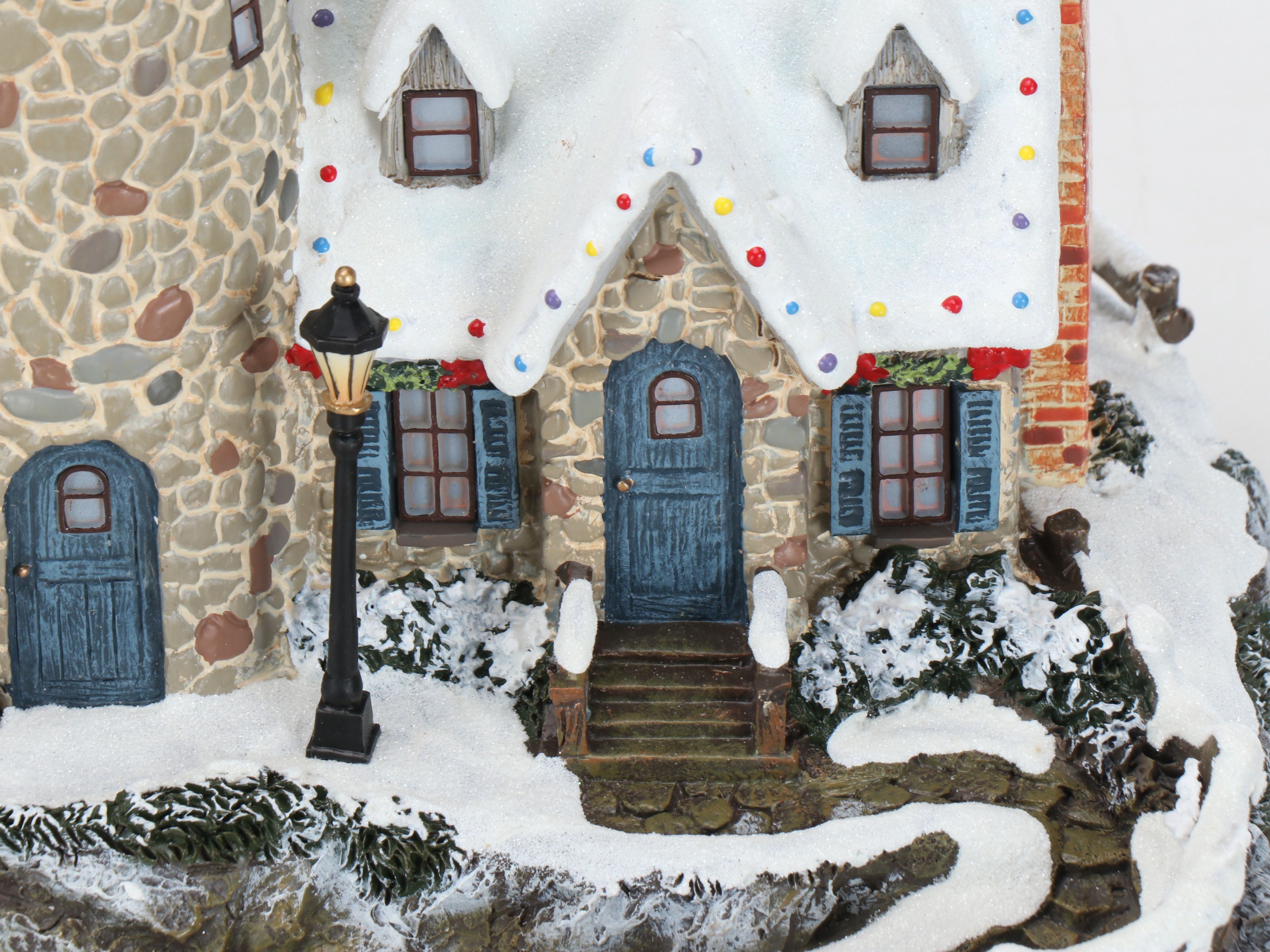 Thomas Kinkade "Wonderland Express Christmas Tree" and More Village Décor