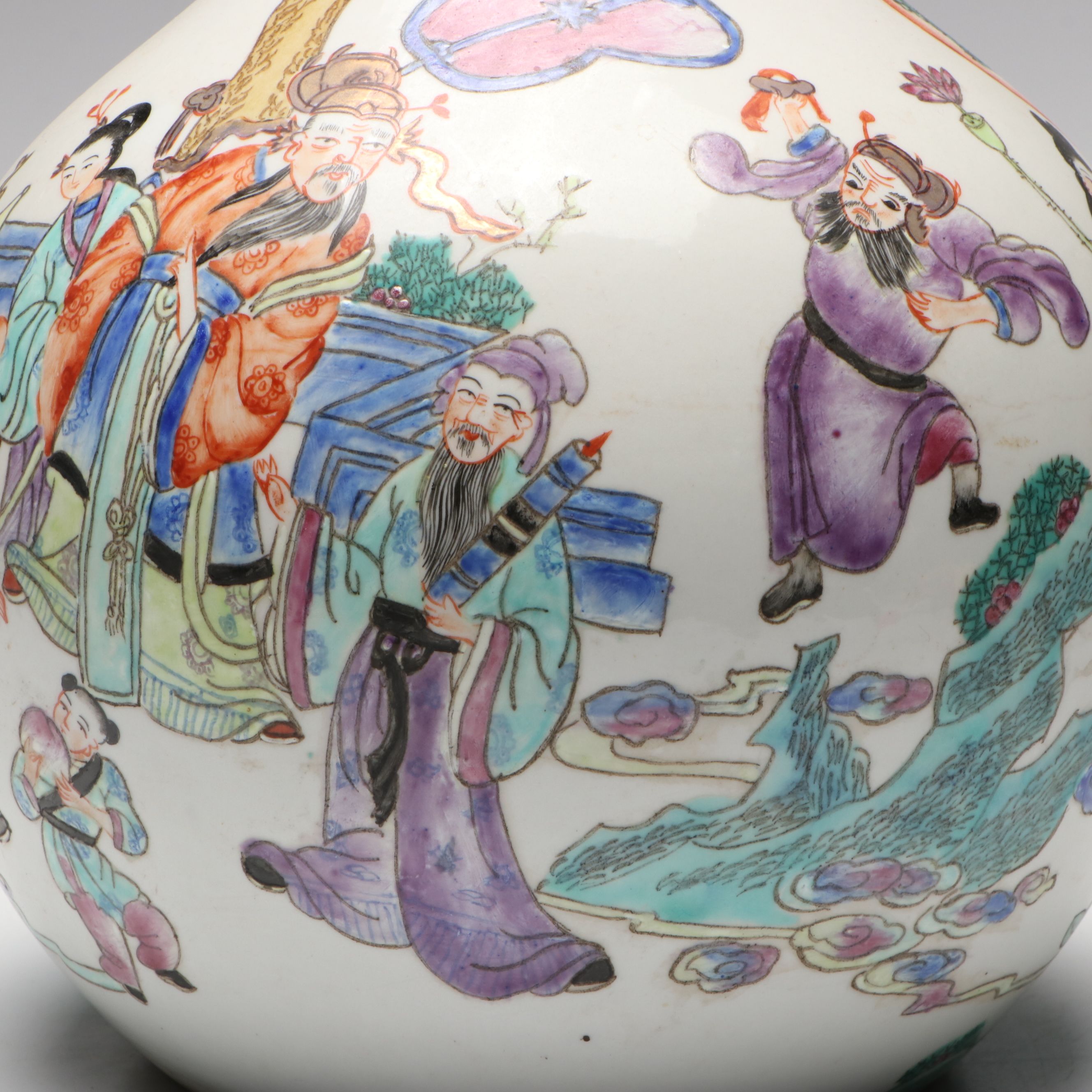 Chinese Tianqiuping Shape Porcelain Vase