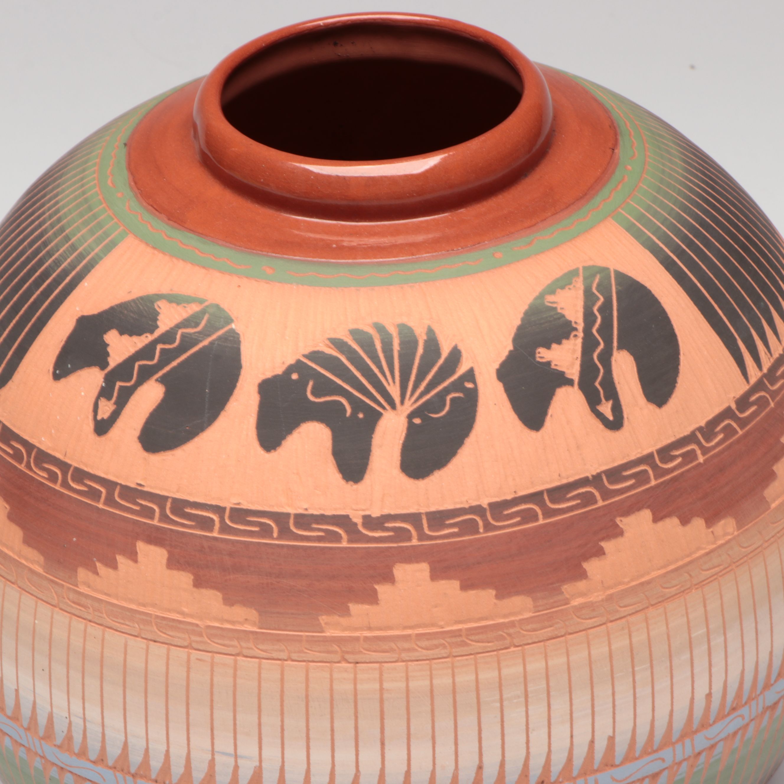 Marilyn Kinlichee Navajo Sgraffito Ceramic Vase
