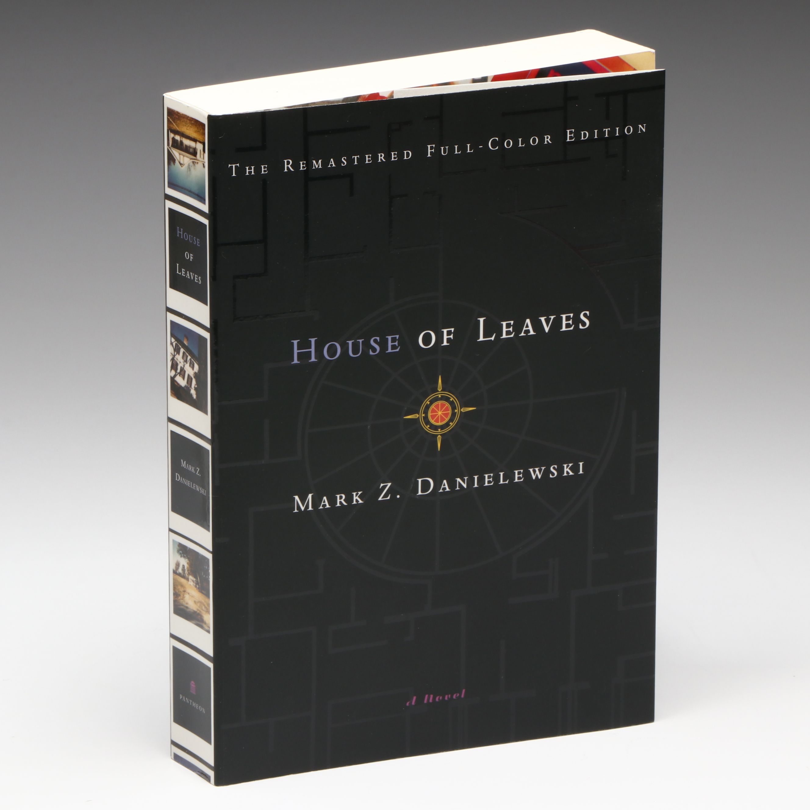 Remastered Full-Color Edition "House of Leaves" by Mark Z. Danielewski