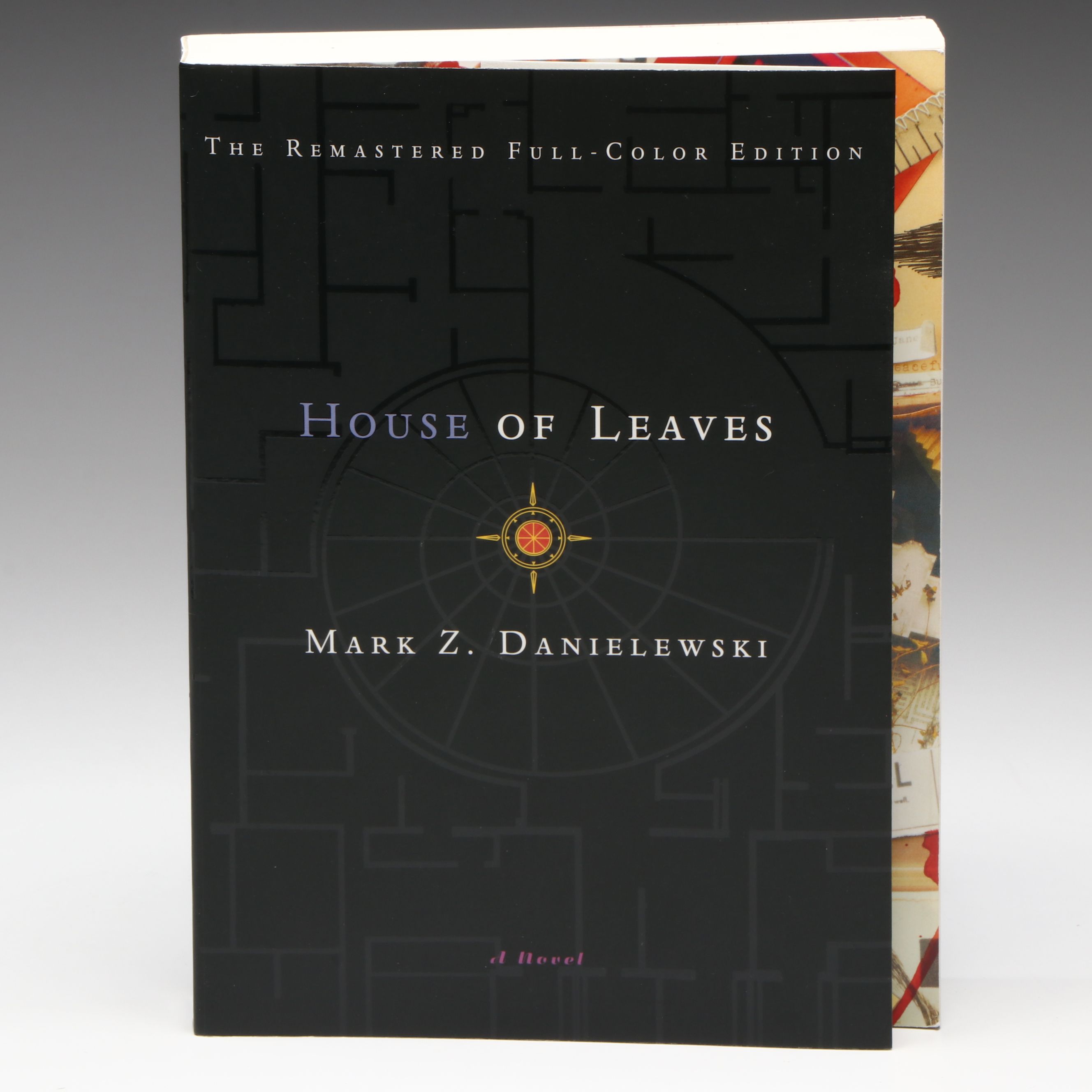 Remastered Full-Color Edition "House of Leaves" by Mark Z. Danielewski