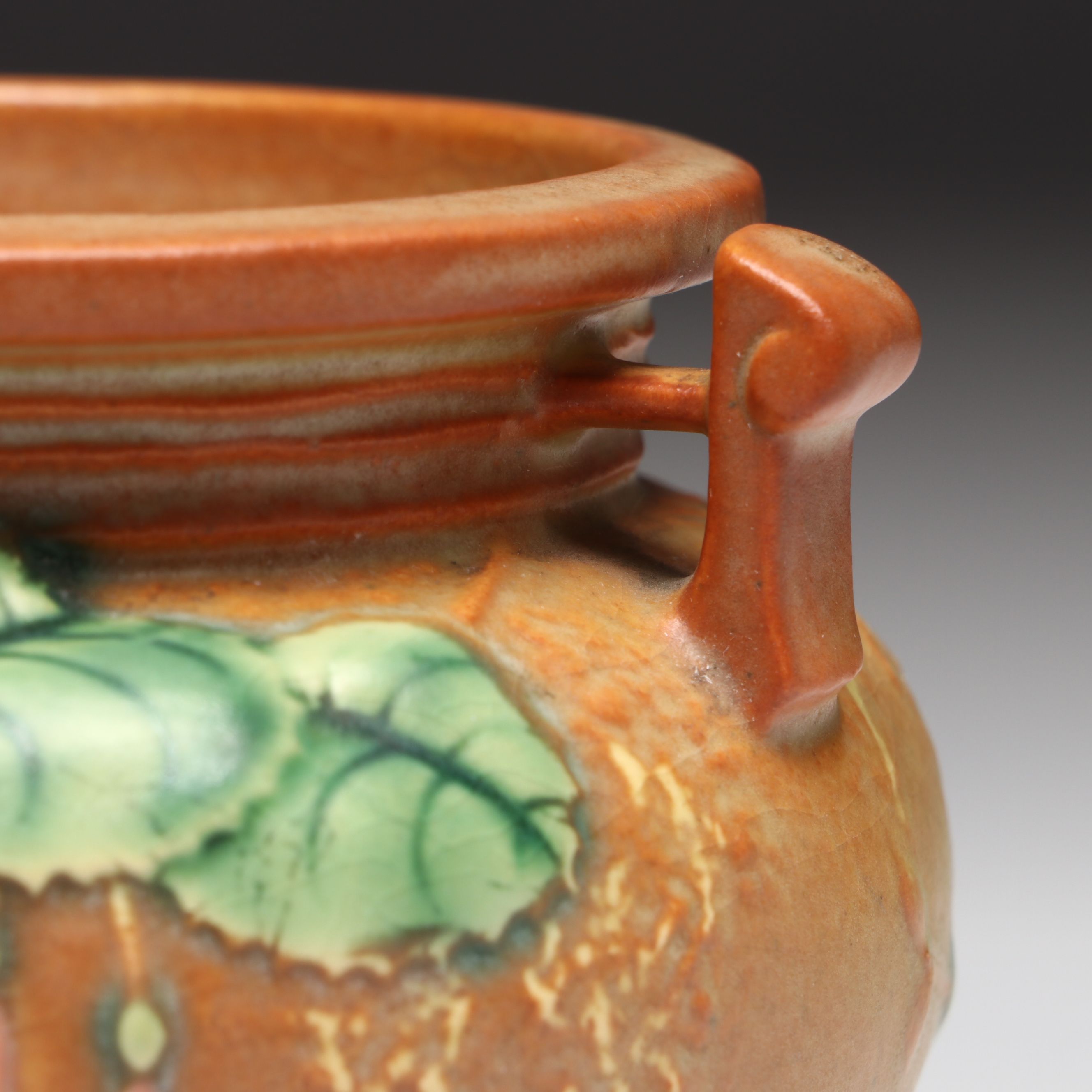 Roseville "Fuchsia Green" Ceramic Jardinière