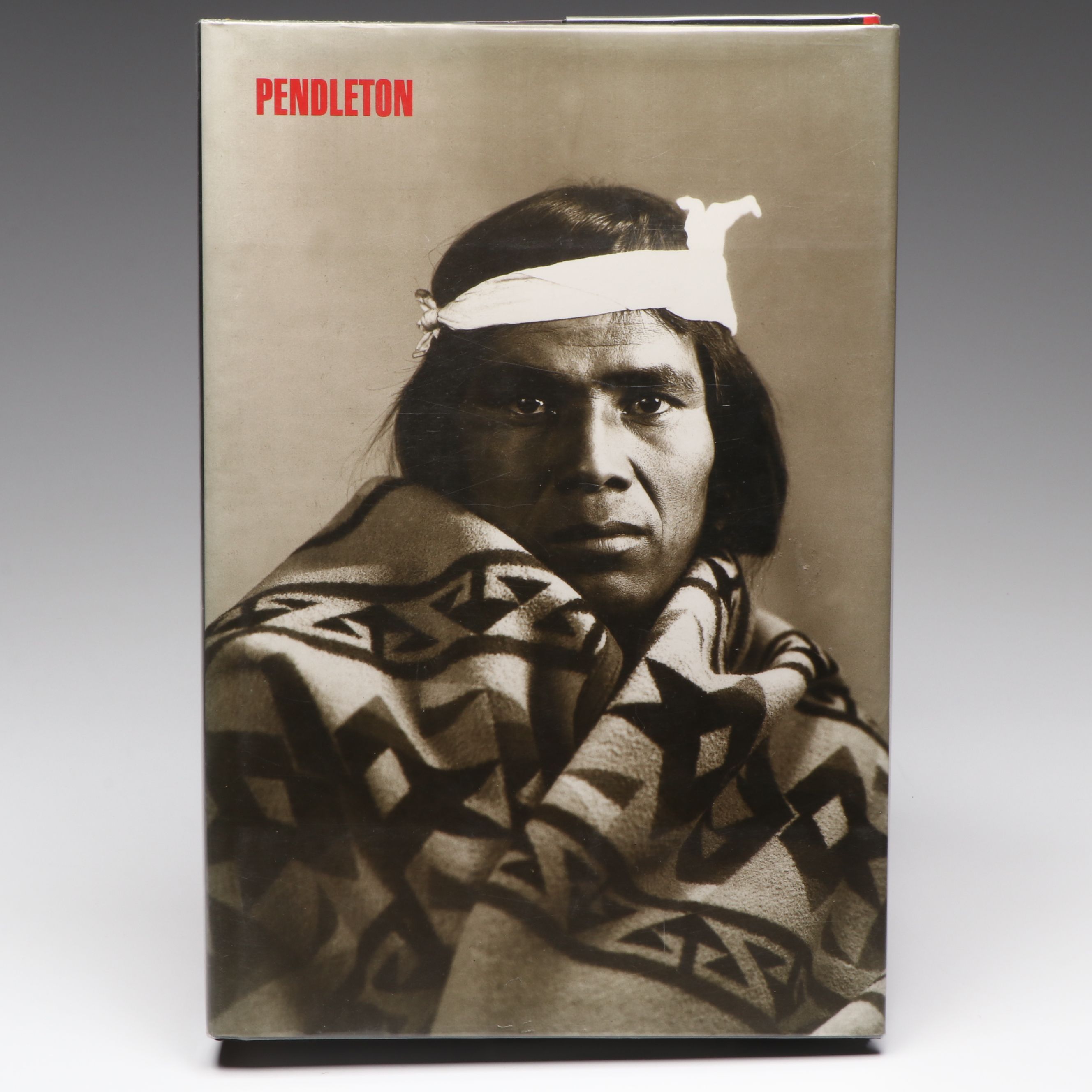 First Edition "Chihuly's Pendletons and Their Influence on His Work," 2000