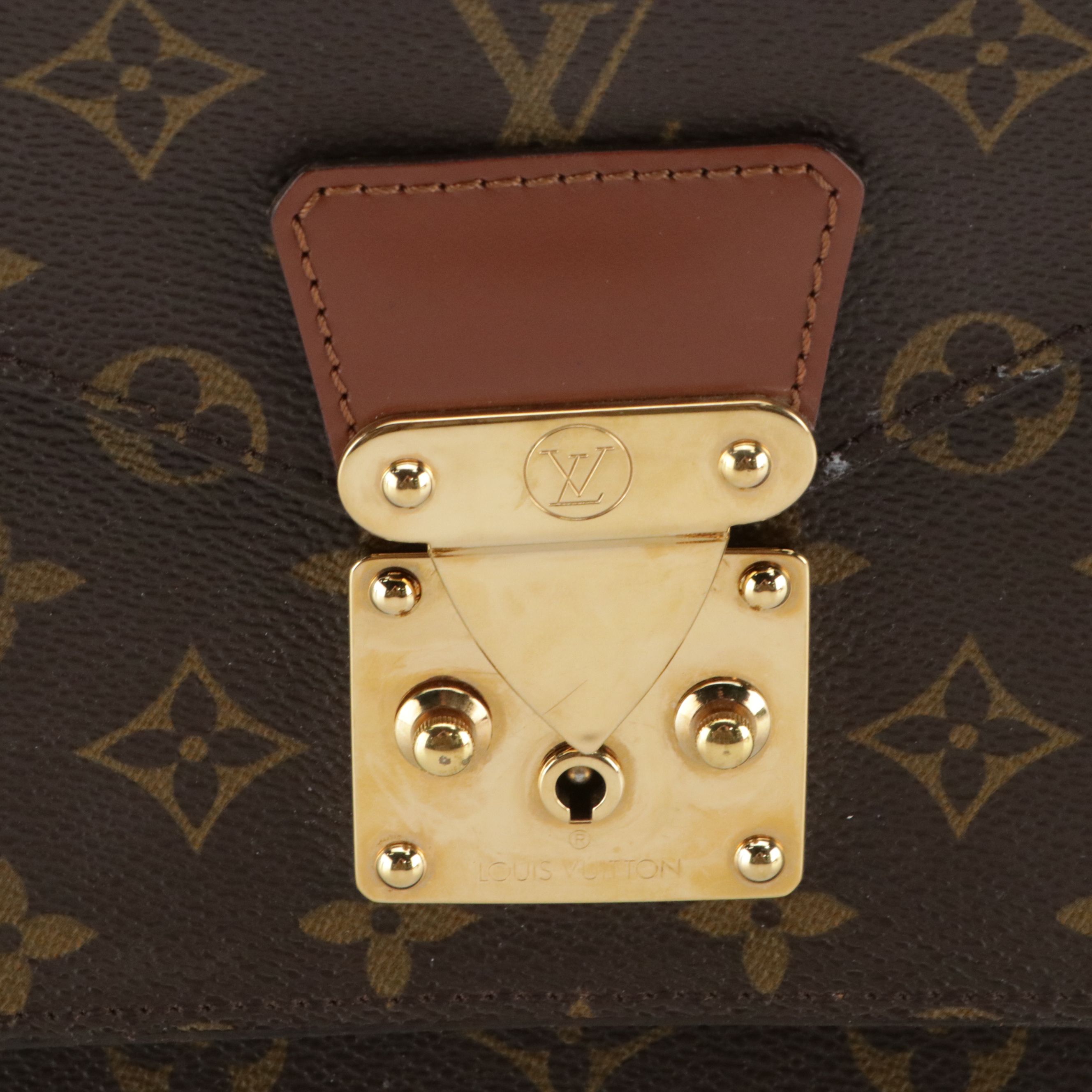 Louis Vuitton Monceau 28 Bag in Monogram Canvas and Leather