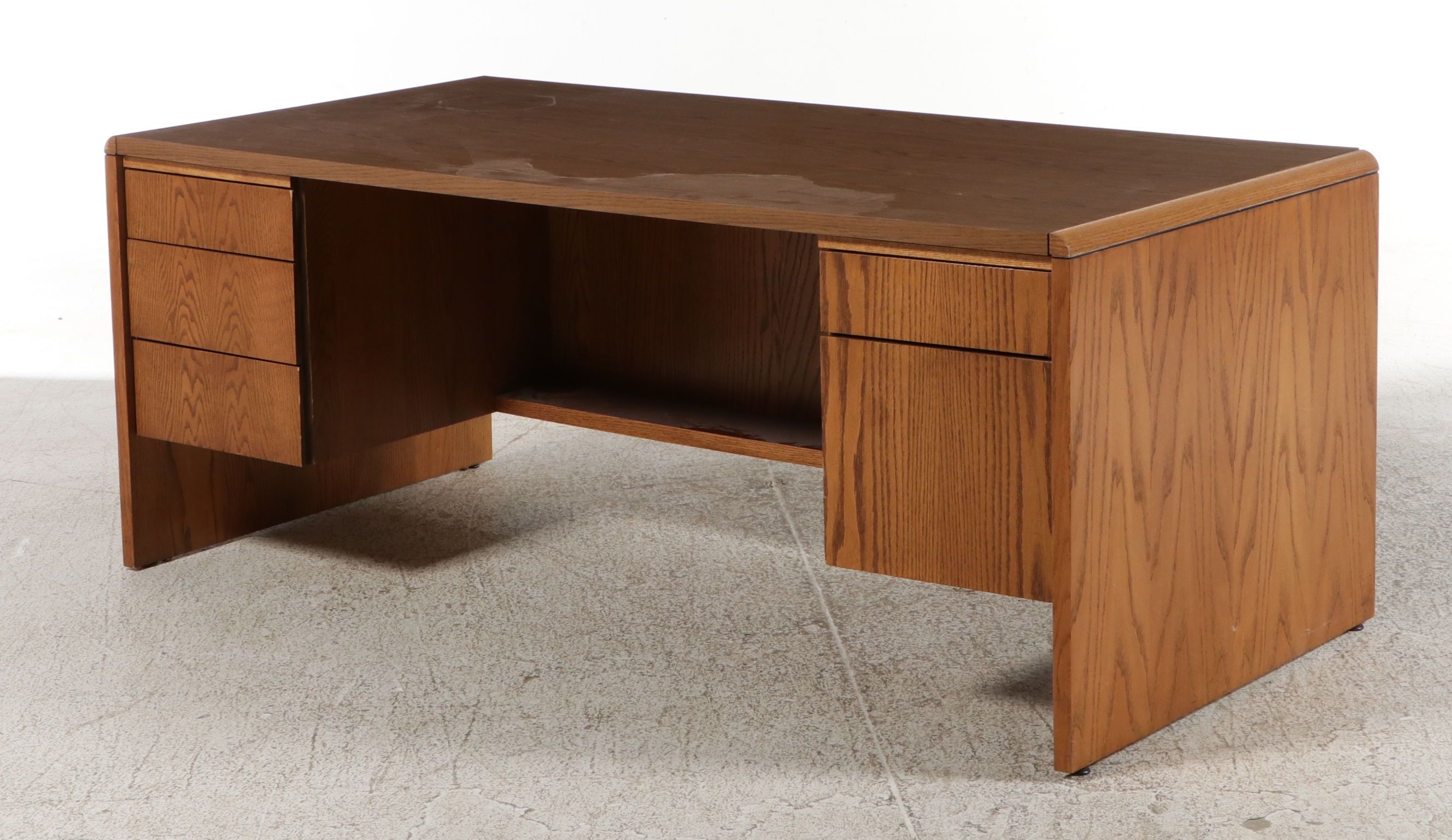 Brutalist Style Oak Veneer Executive Desk, Late 20th Century