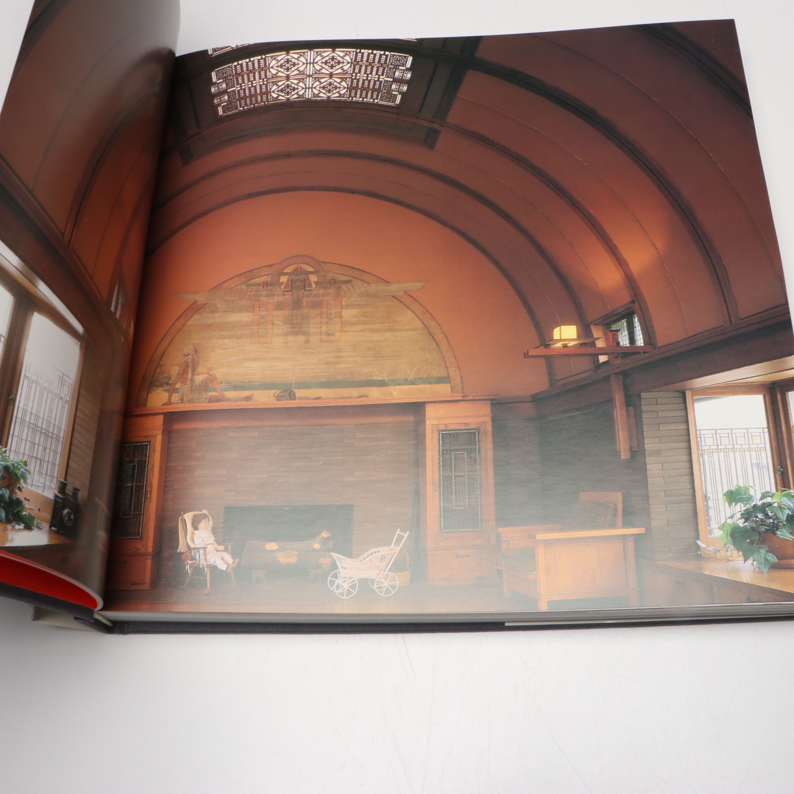 First Edition "Frank Lloyd Wright: The Masterworks" by Pfeiffer and Larkin, 1993