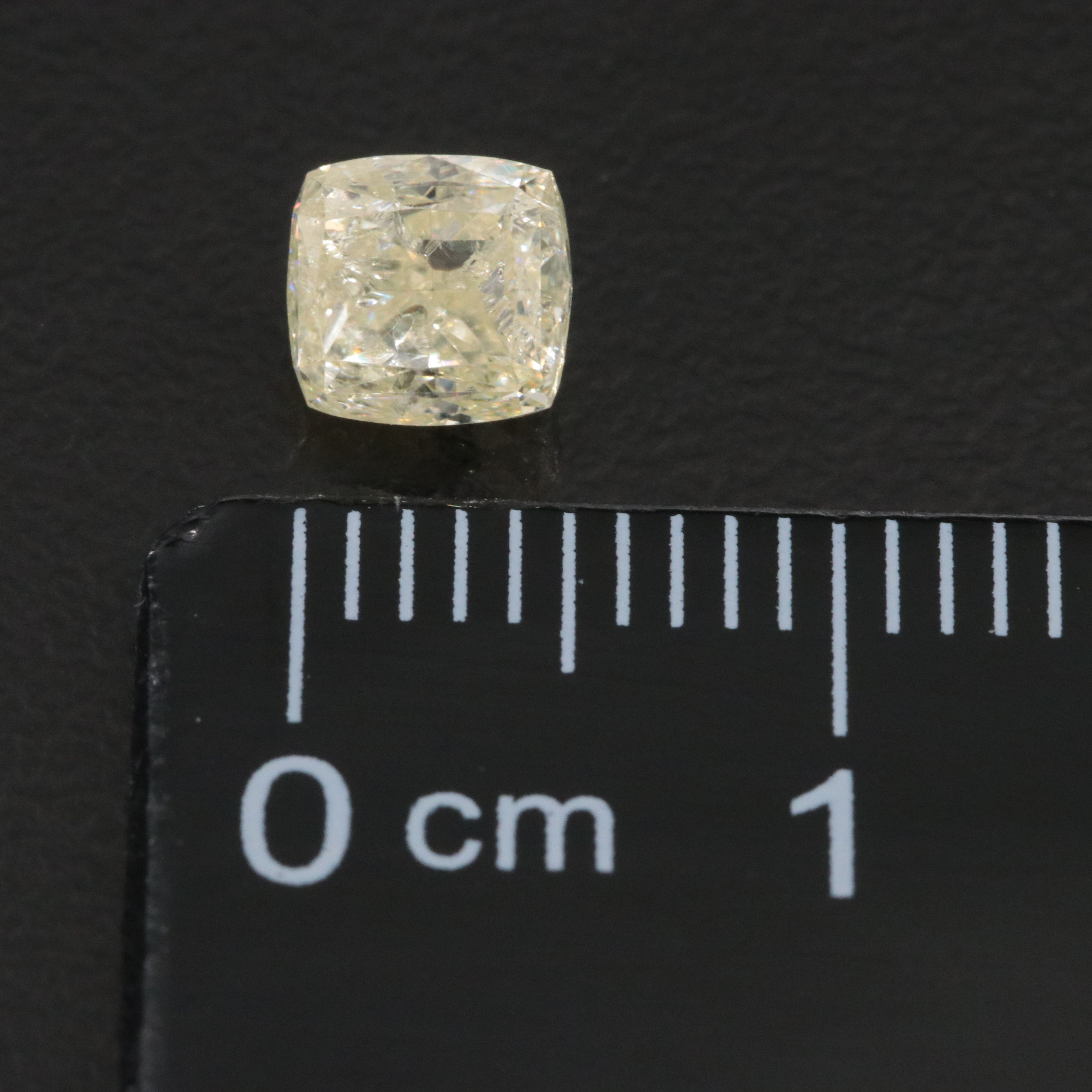 Loose 1.00 CT Fancy Yellow Diamond