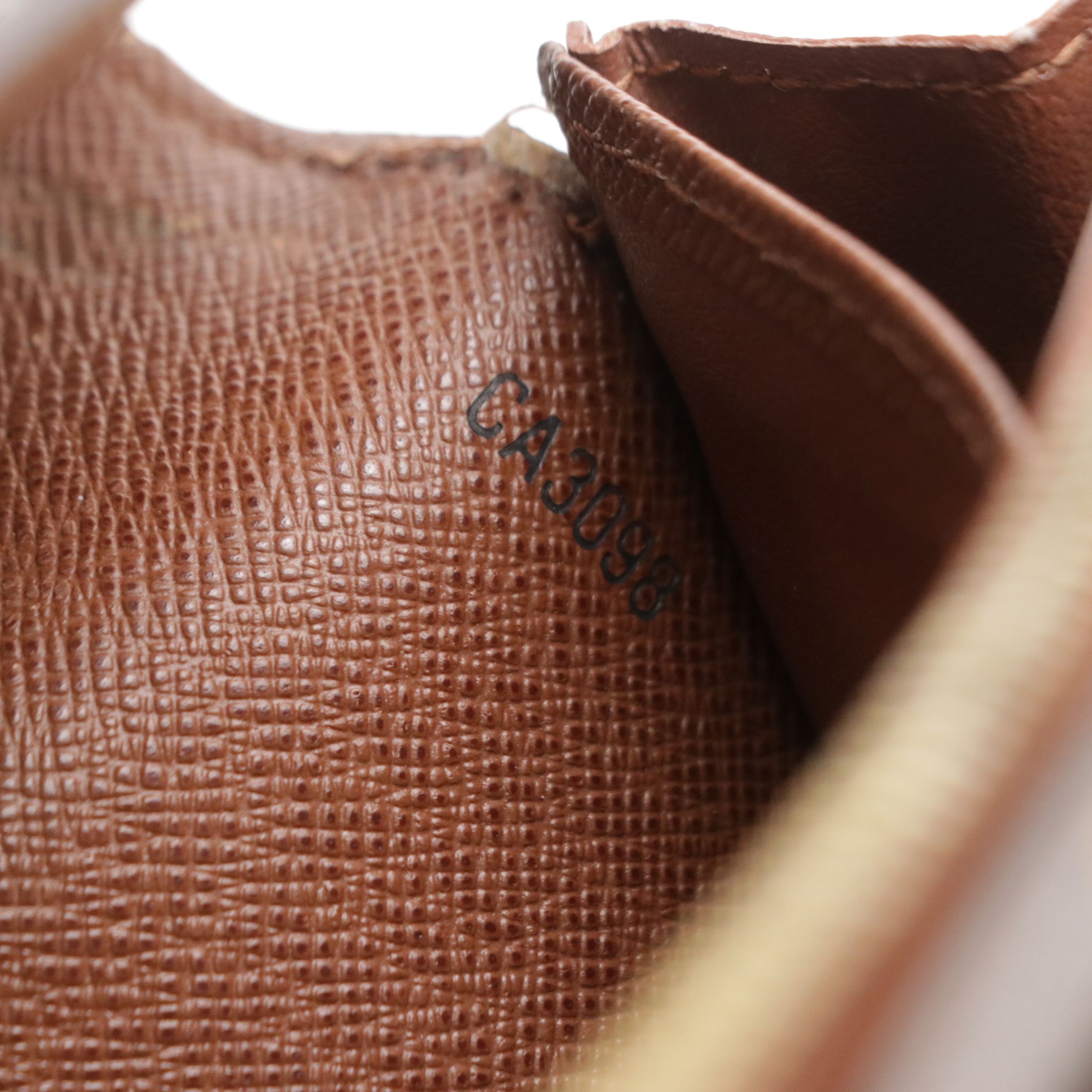 Louis Vuitton Pochette Porte-Monnaie, Crédit NM in Monogram Canvas