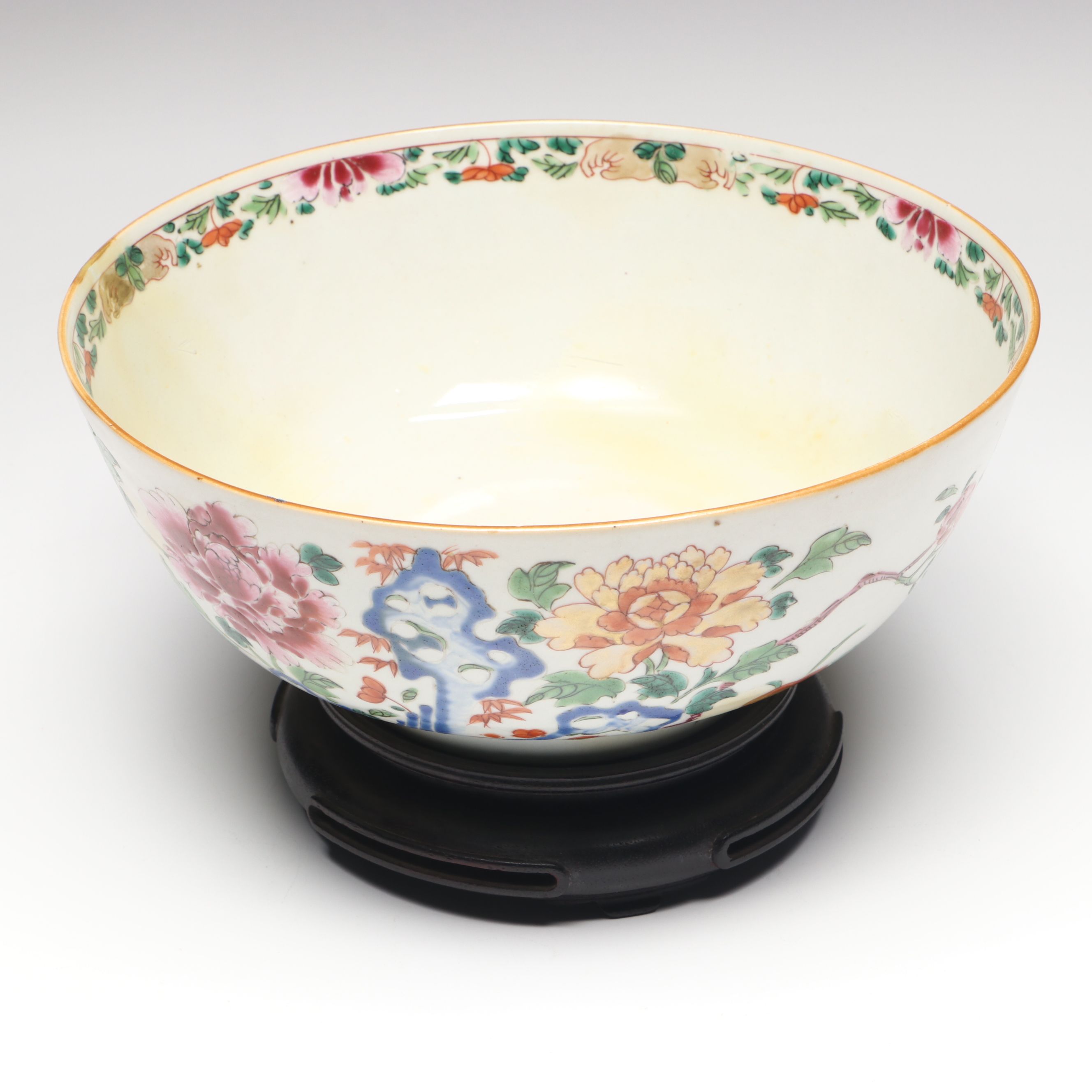 Chinese Floral Porcelain Bowl on Wood Base