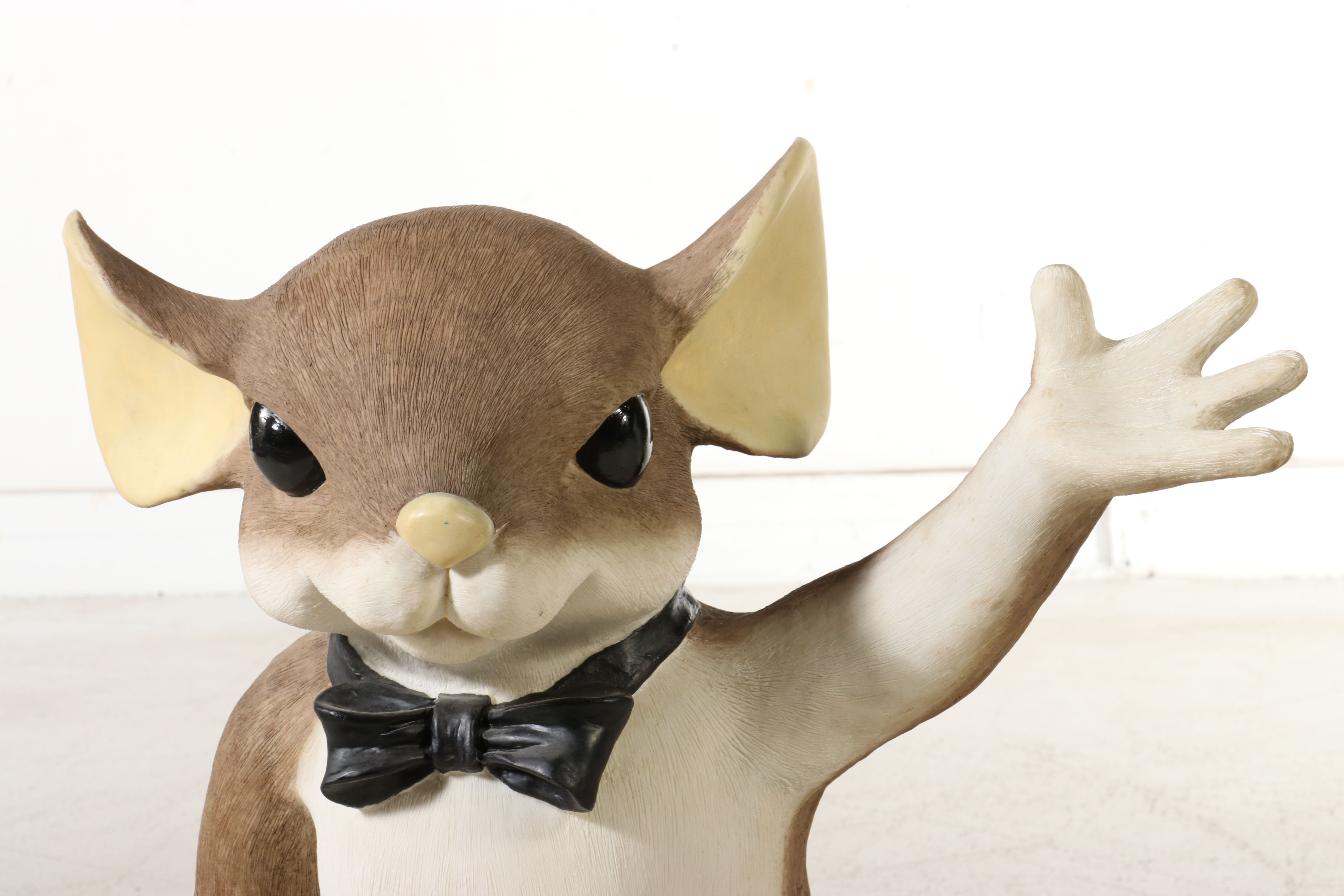 Large Scale Anthropomorphic Mice