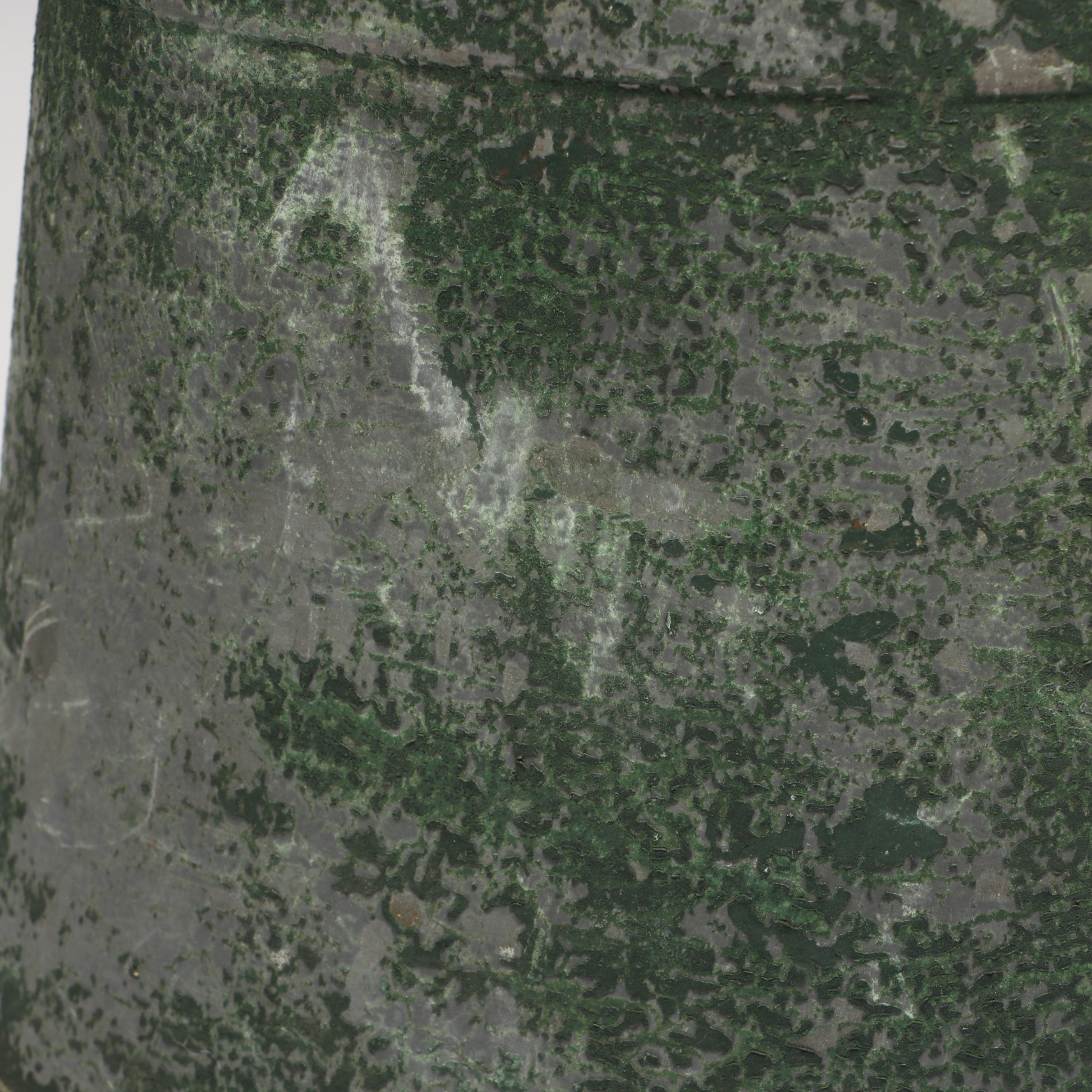 Lidded Metal Fishing Bait Bucket