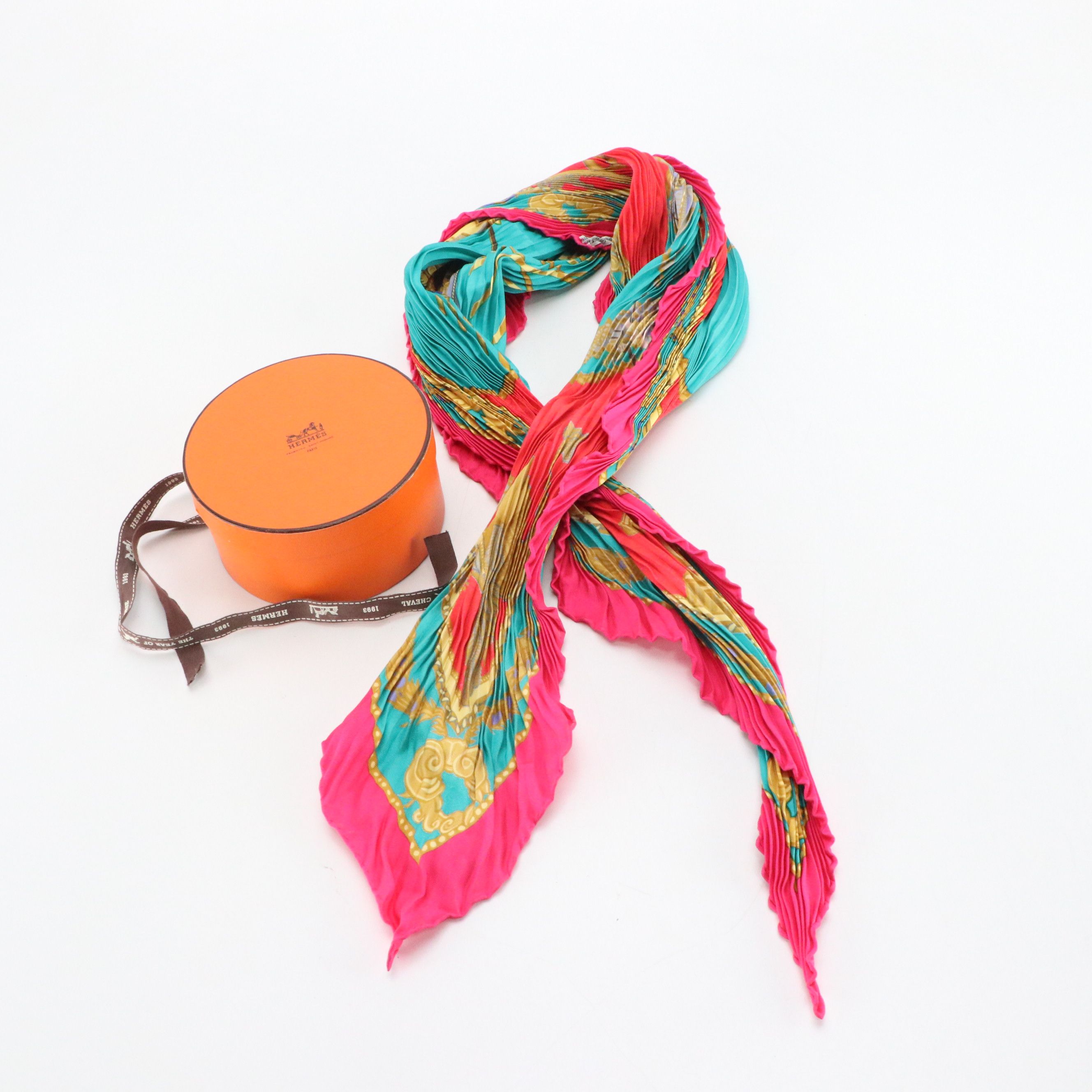 Hermès "Les Bissone de Venise" Plissé Scarf 90 in Silk Twill with Box