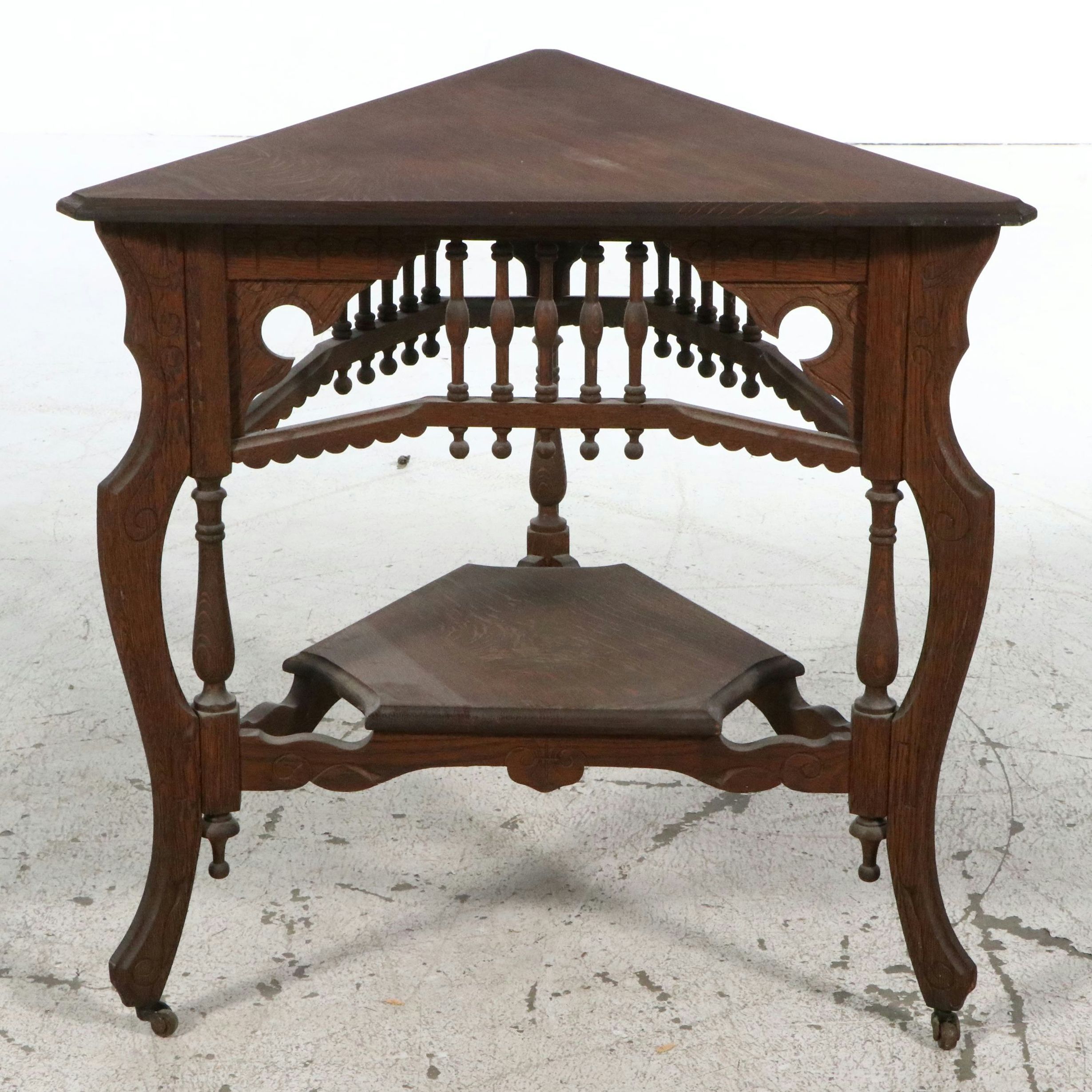 Victorian Aesthetic Movement Oak Corner Table, Late 19th Century