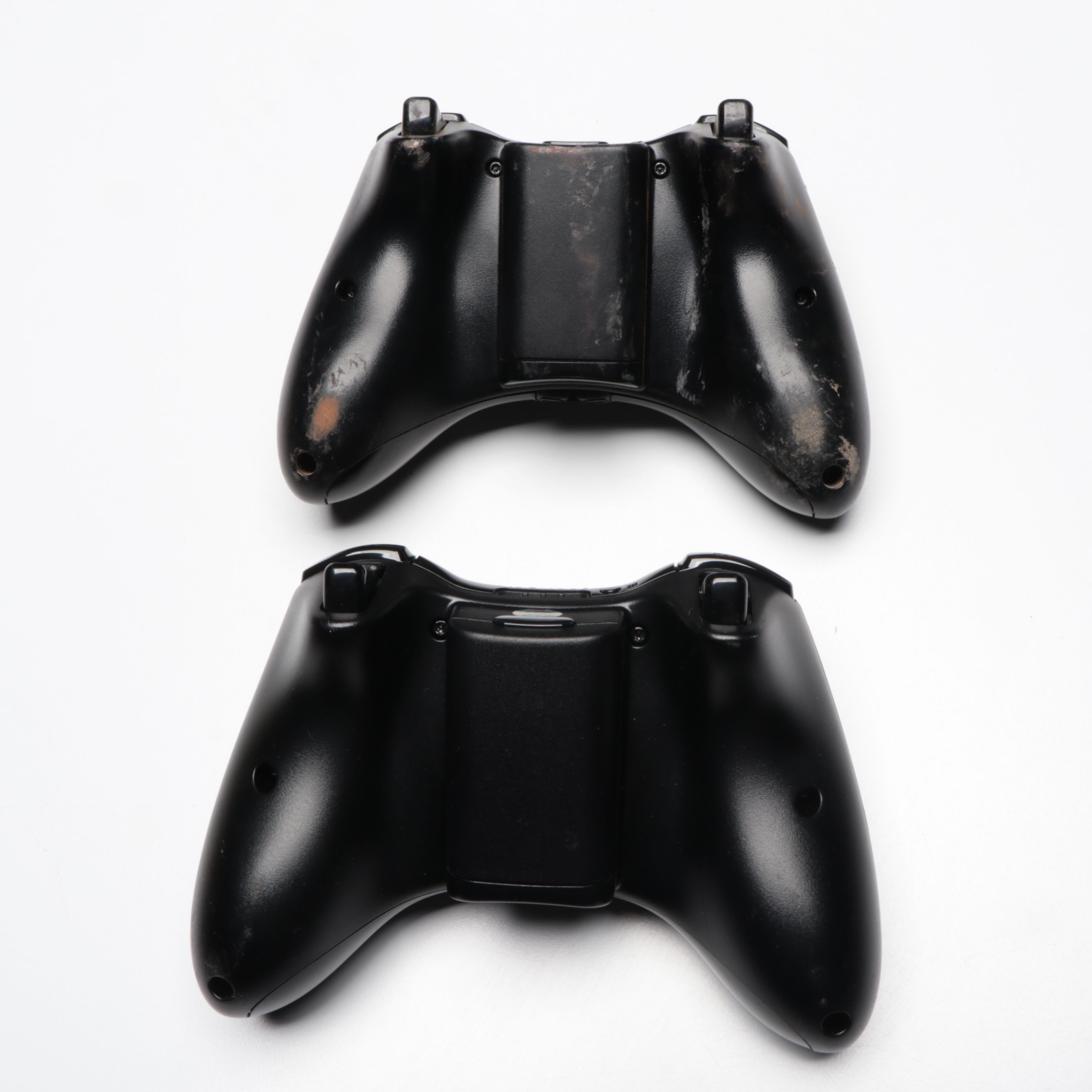 Microsoft Xbox and Xbox 360 Consoles with Controllers | EBTH